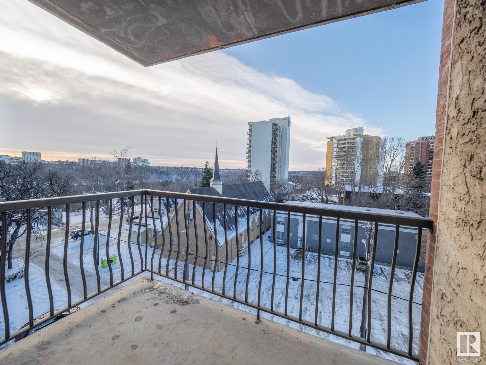      #605 9916 113 ST NW , Edmonton,  ,T5K 2N3 ;  Listing Number: MLS E4418218