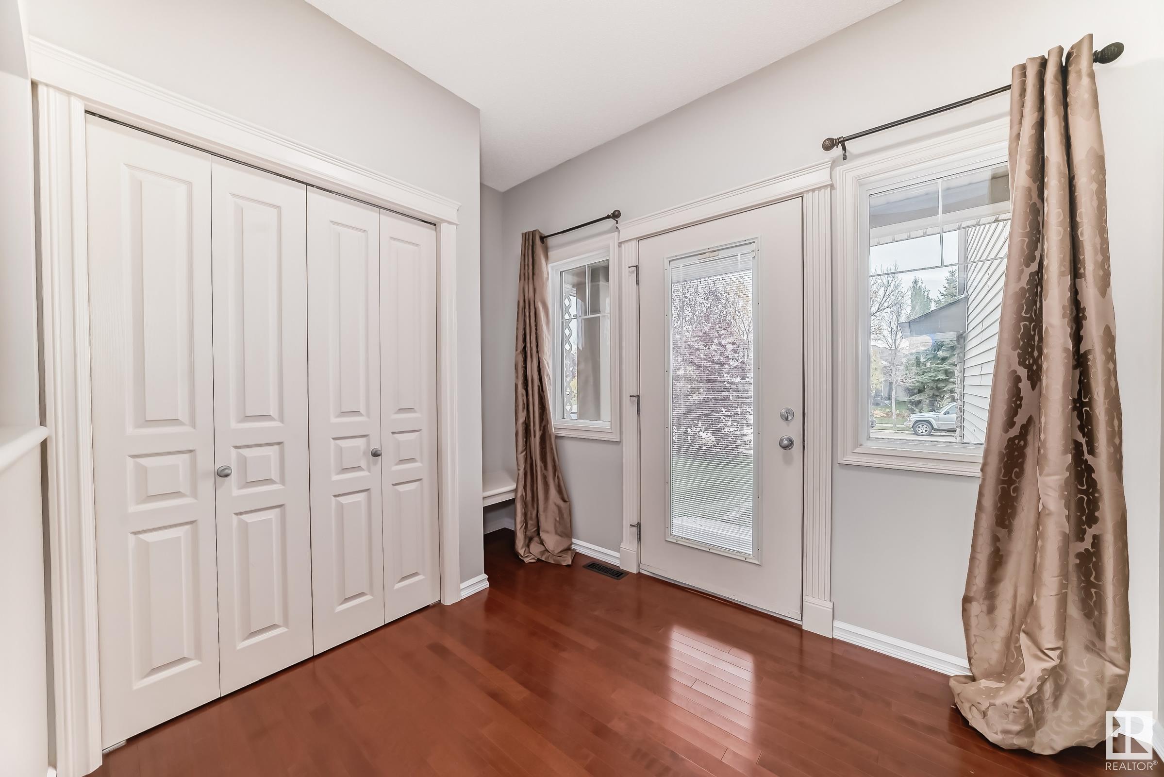      203 CALDWELL WY NW , Edmonton,  ,T6M 2X2 ;  Listing Number: MLS E4418221