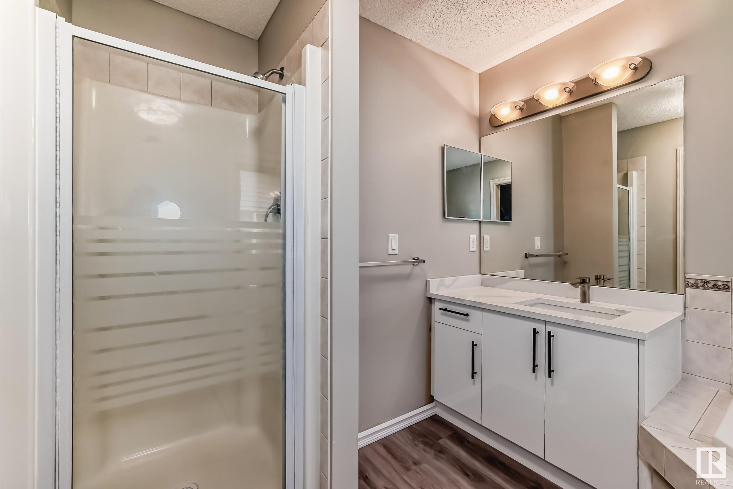      203 CALDWELL WY NW , Edmonton,  ,T6M 2X2 ;  Listing Number: MLS E4418221
