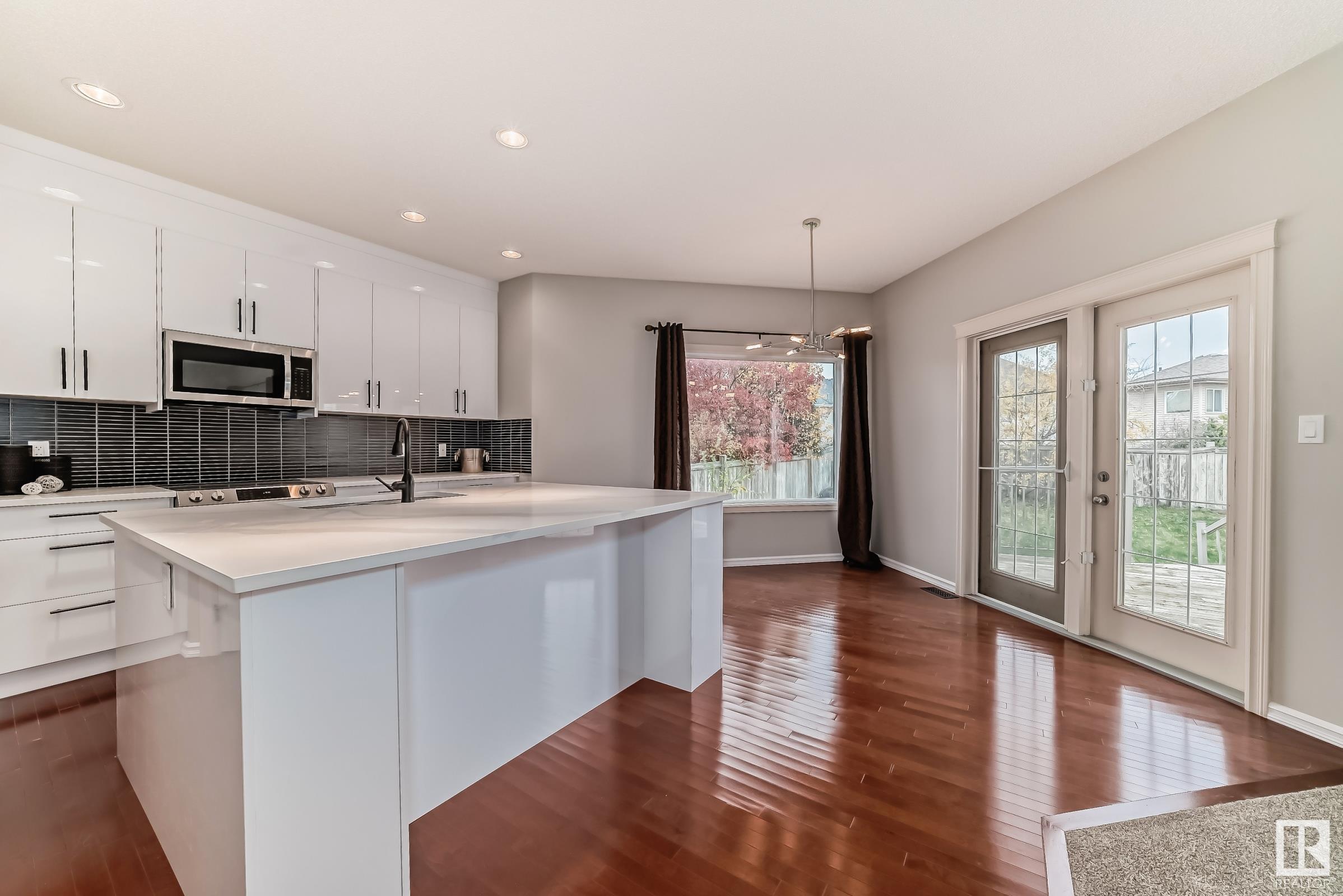      203 CALDWELL WY NW , Edmonton,  ,T6M 2X2 ;  Listing Number: MLS E4418221