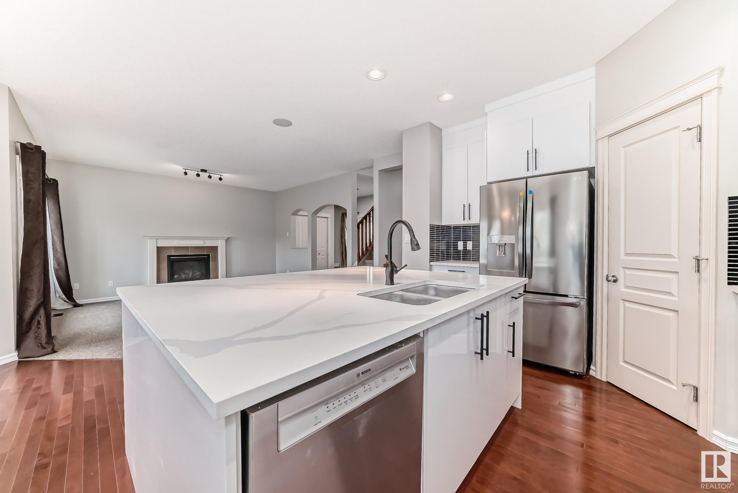      203 CALDWELL WY NW , Edmonton,  ,T6M 2X2 ;  Listing Number: MLS E4418221