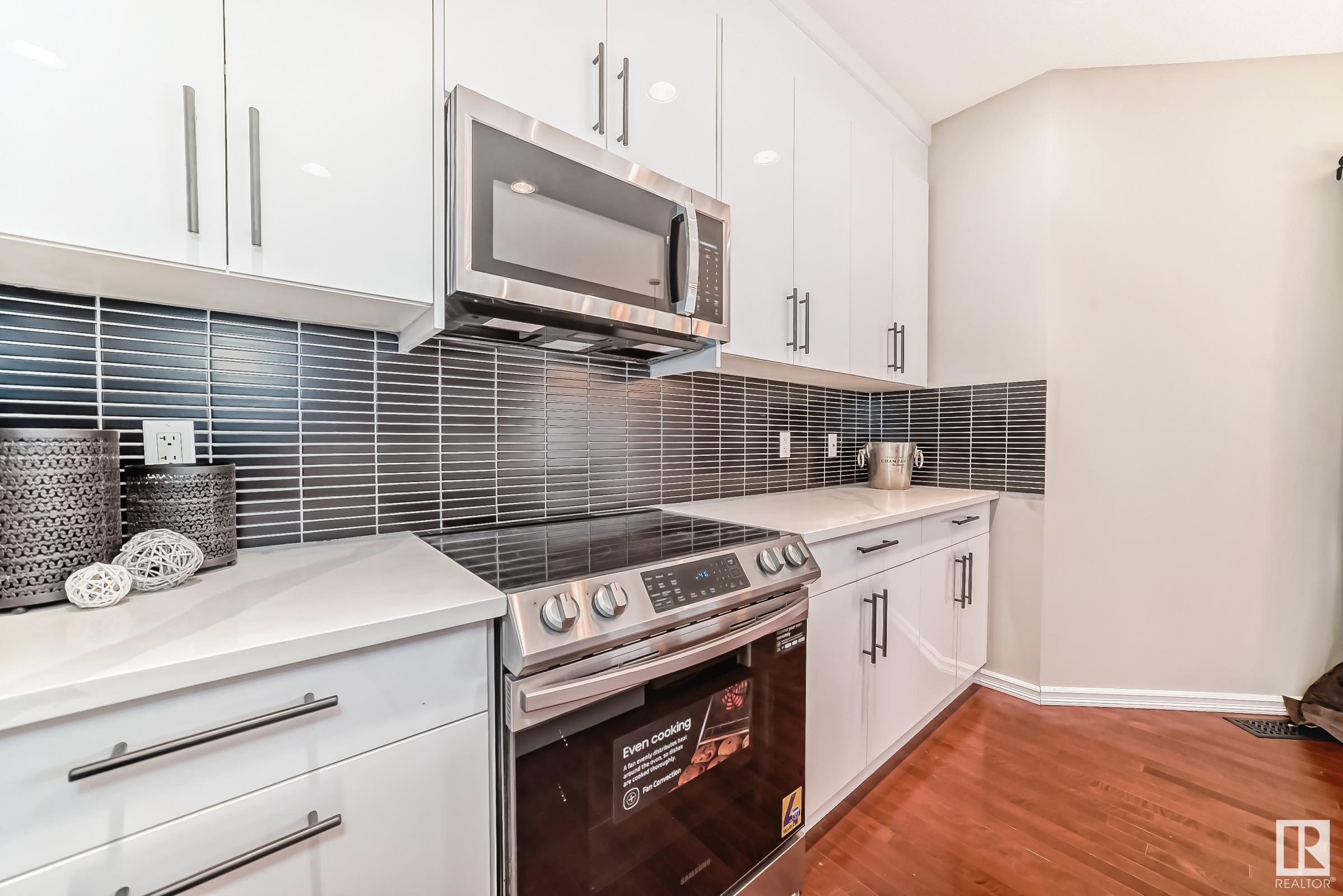      203 CALDWELL WY NW , Edmonton,  ,T6M 2X2 ;  Listing Number: MLS E4418221