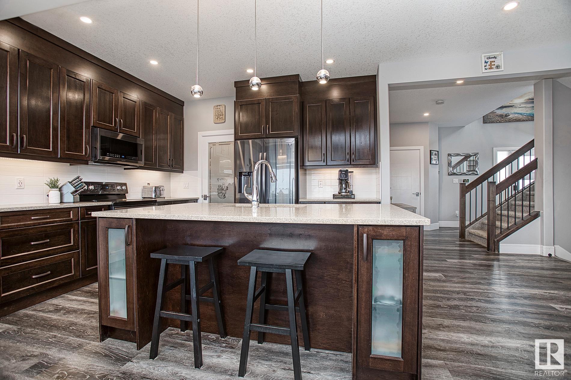      638 MEADOWVIEW DR , Fort Saskatchewan,  ,T8L 0N9 ;  Listing Number: MLS E4418224