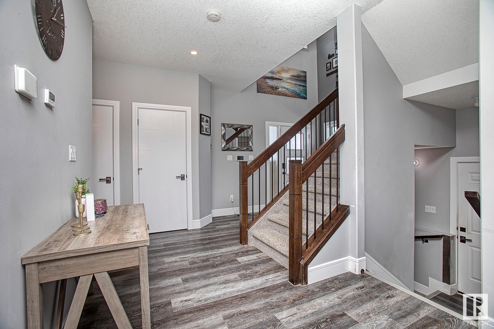      638 MEADOWVIEW DR , Fort Saskatchewan,  ,T8L 0N9 ;  Listing Number: MLS E4418224