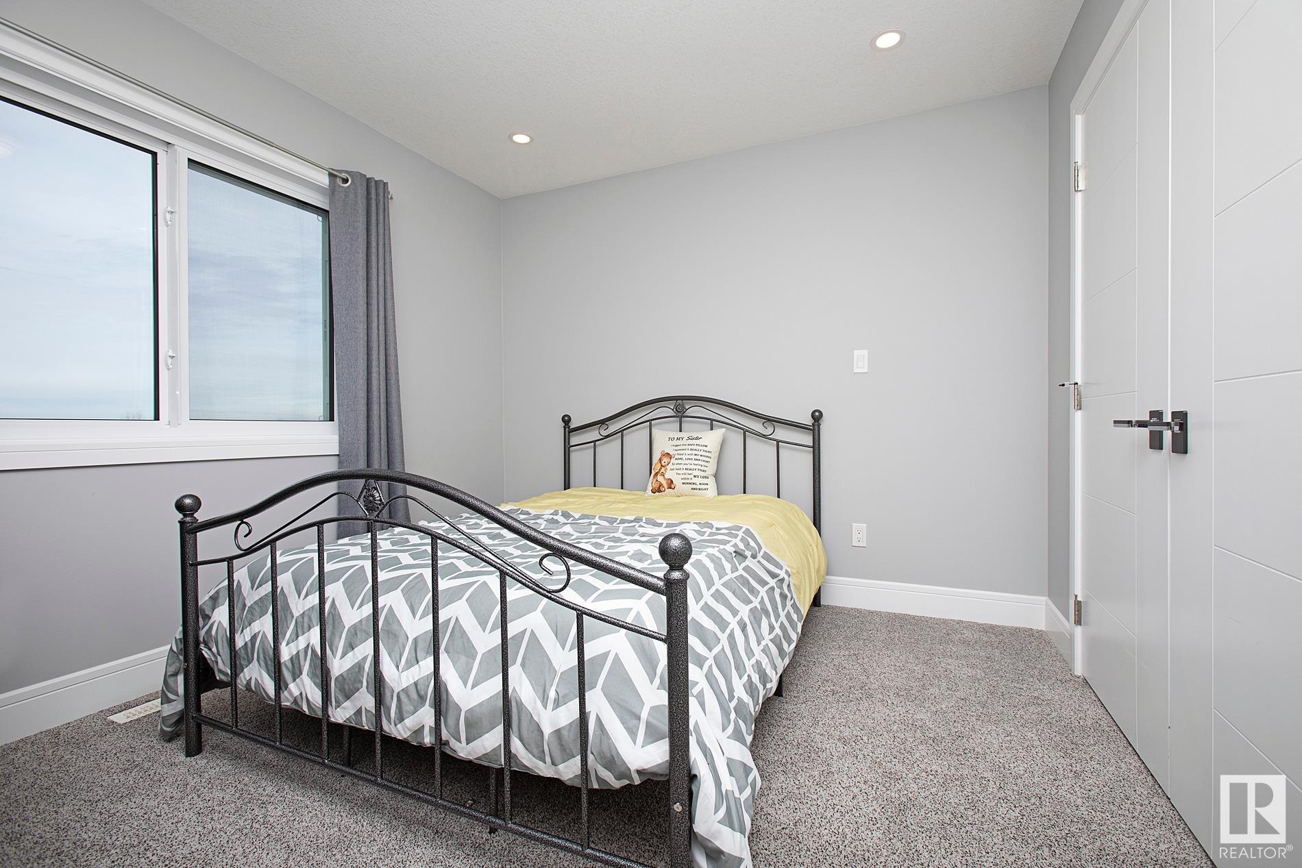     638 MEADOWVIEW DR , Fort Saskatchewan,  ,T8L 0N9 ;  Listing Number: MLS E4418224
