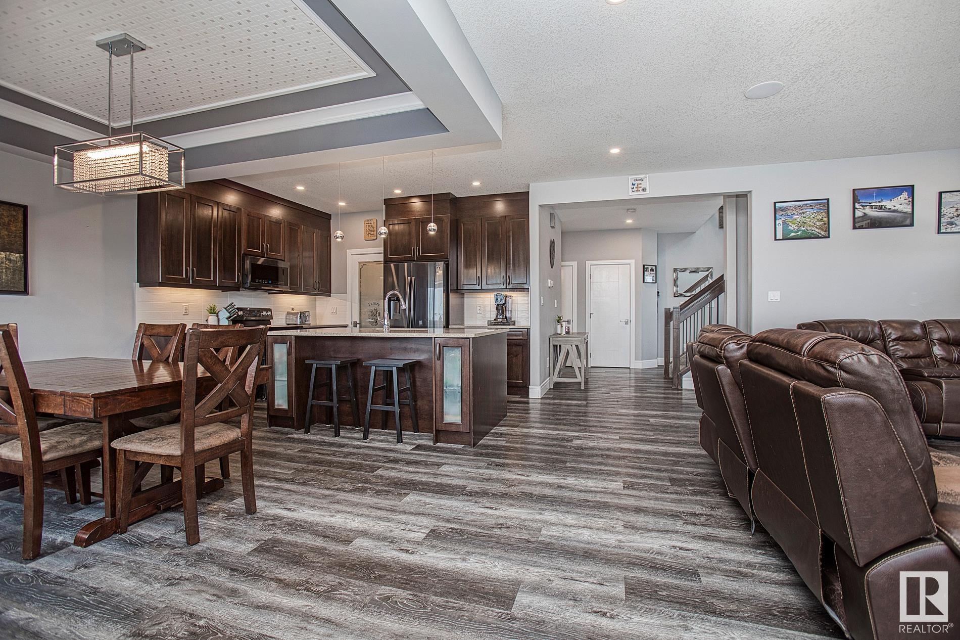      638 MEADOWVIEW DR , Fort Saskatchewan,  ,T8L 0N9 ;  Listing Number: MLS E4418224