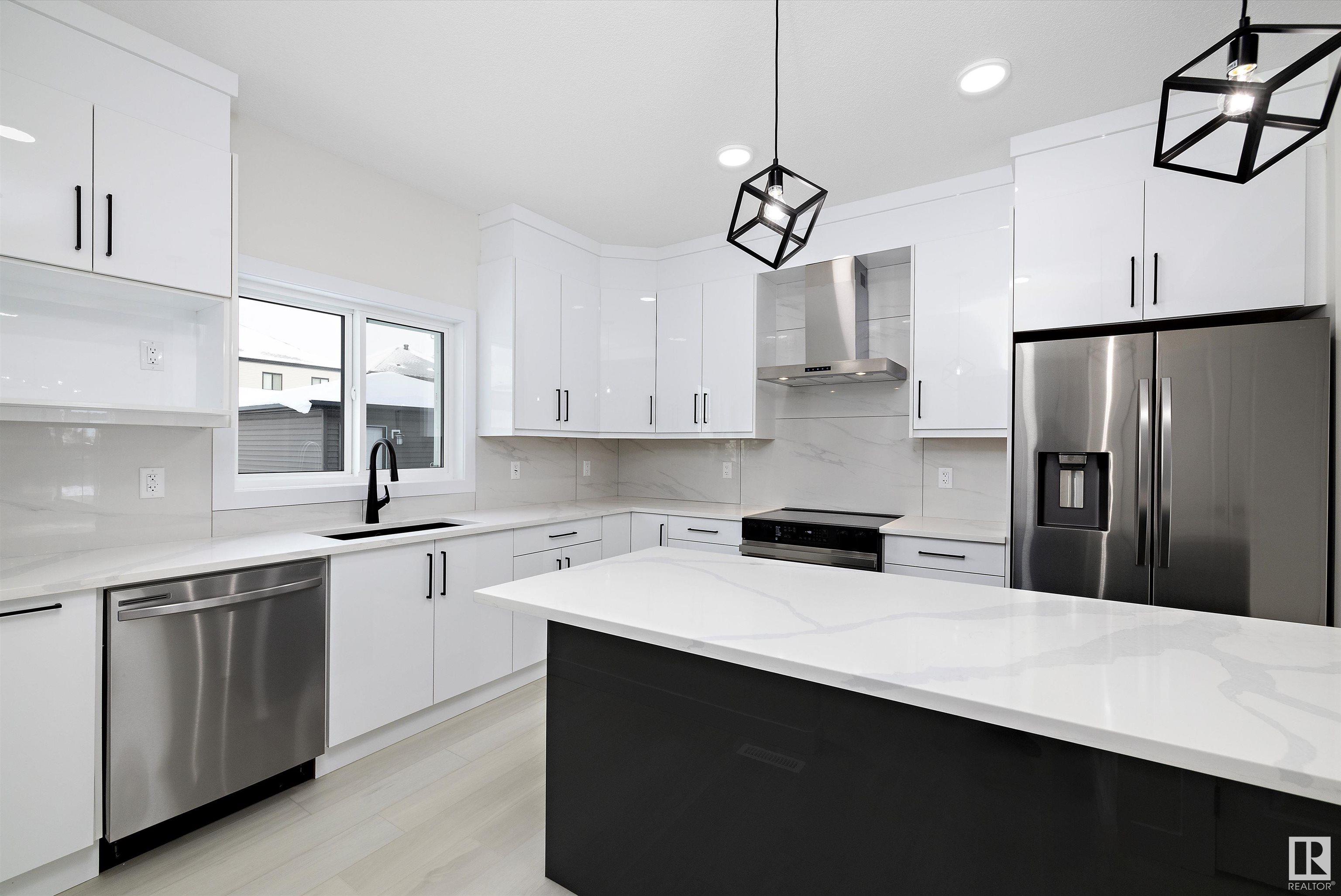      46 CHAMBERY CR , St. Albert,  ,T8T 2C5 ;  Listing Number: MLS E4418233