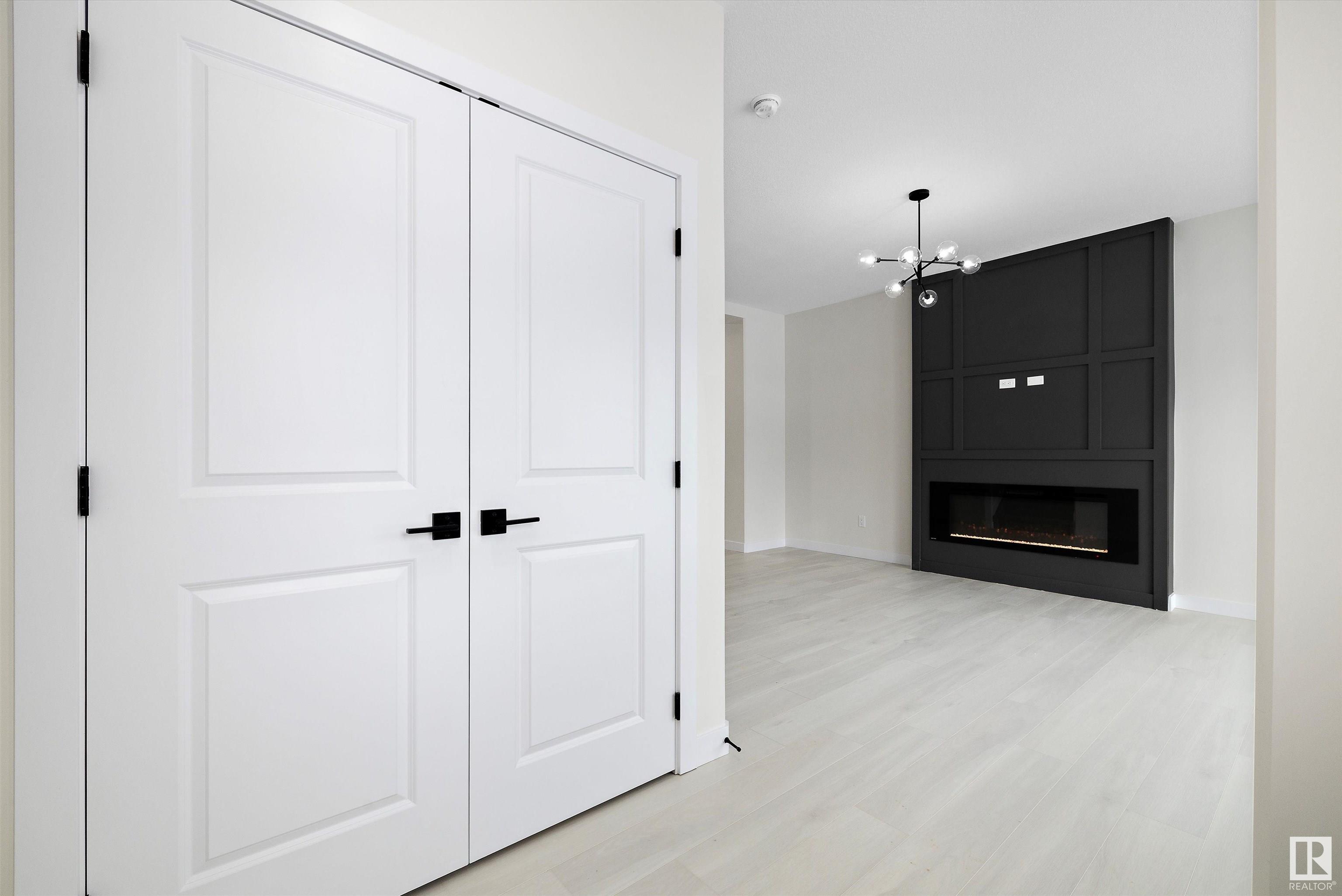      46 CHAMBERY CR , St. Albert,  ,T8T 2C5 ;  Listing Number: MLS E4418233