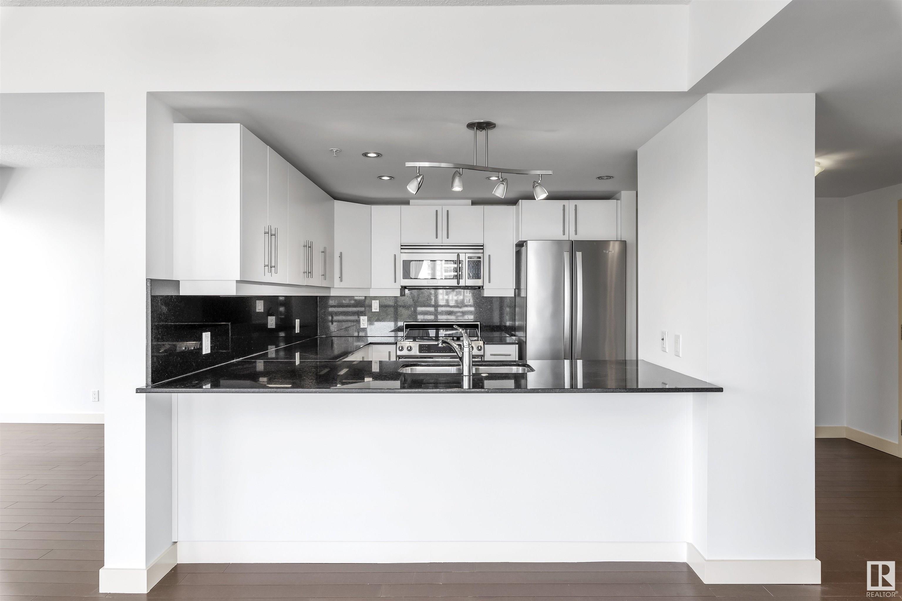      #504 10046 117 ST NW , Edmonton,  ,T5K 1X2 ;  Listing Number: MLS E4418235