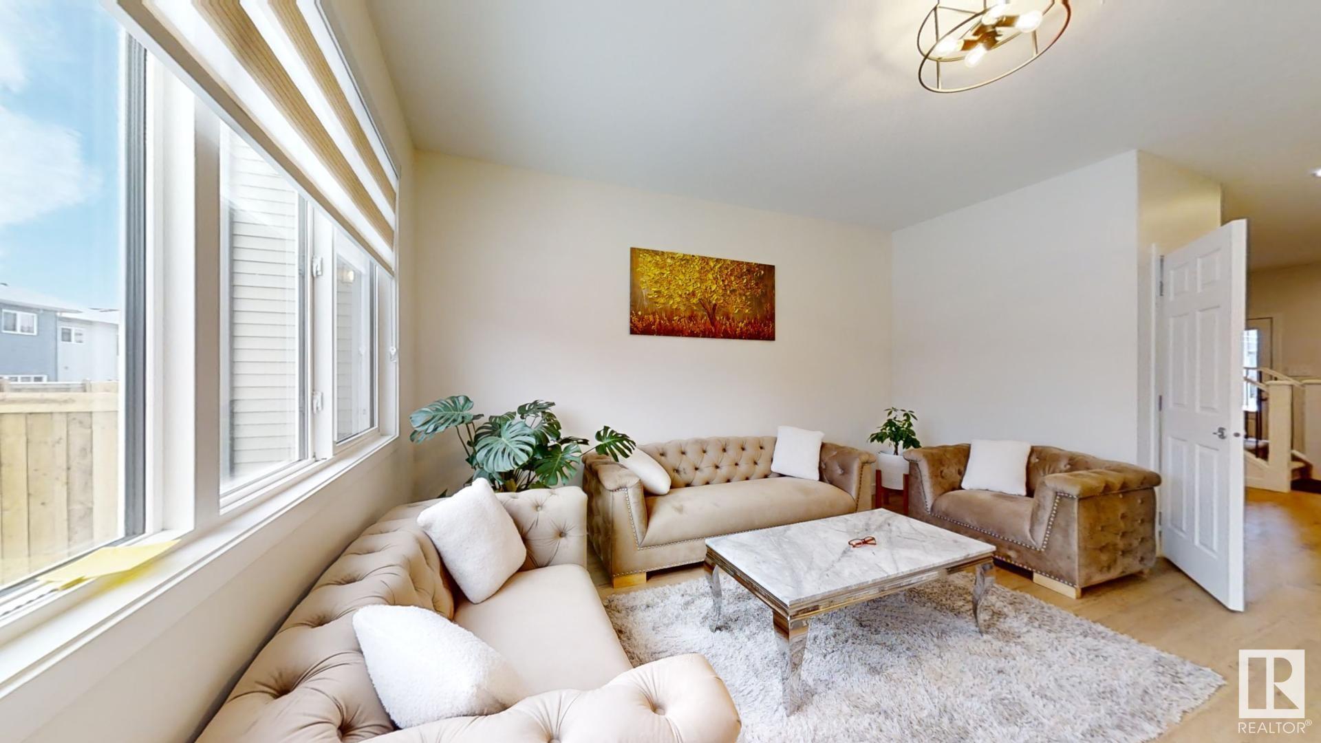      2043 13 AV NW , Edmonton,  ,T6T 2R8 ;  Listing Number: MLS E4418242