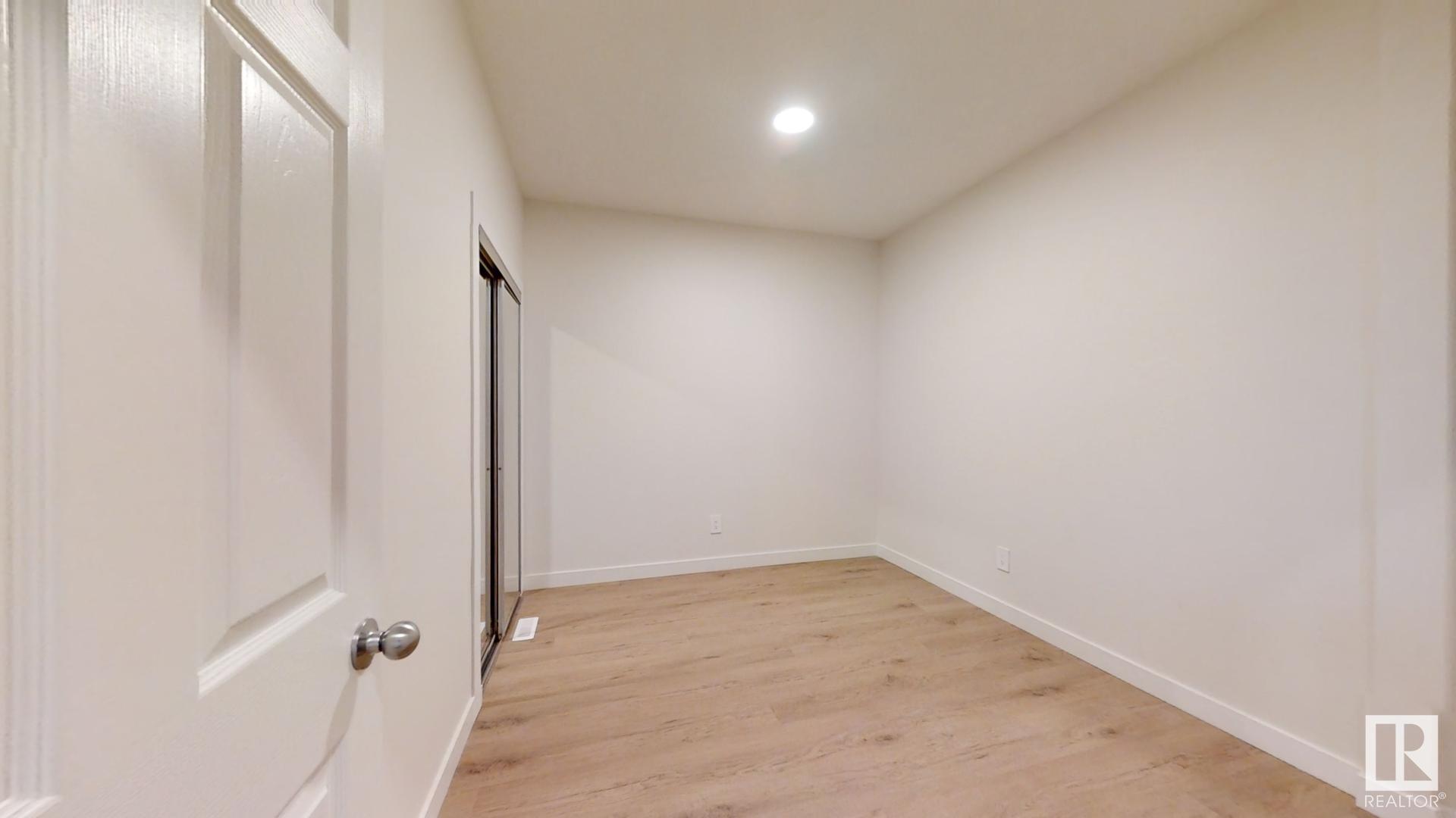      2043 13 AV NW , Edmonton,  ,T6T 2R8 ;  Listing Number: MLS E4418242