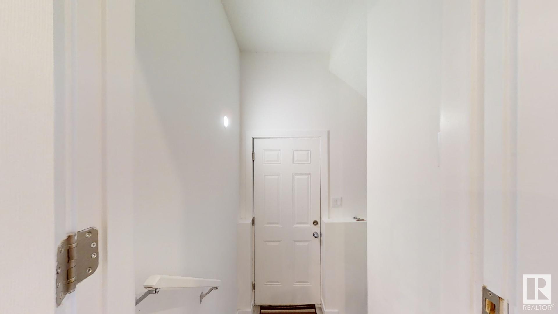      2043 13 AV NW , Edmonton,  ,T6T 2R8 ;  Listing Number: MLS E4418242