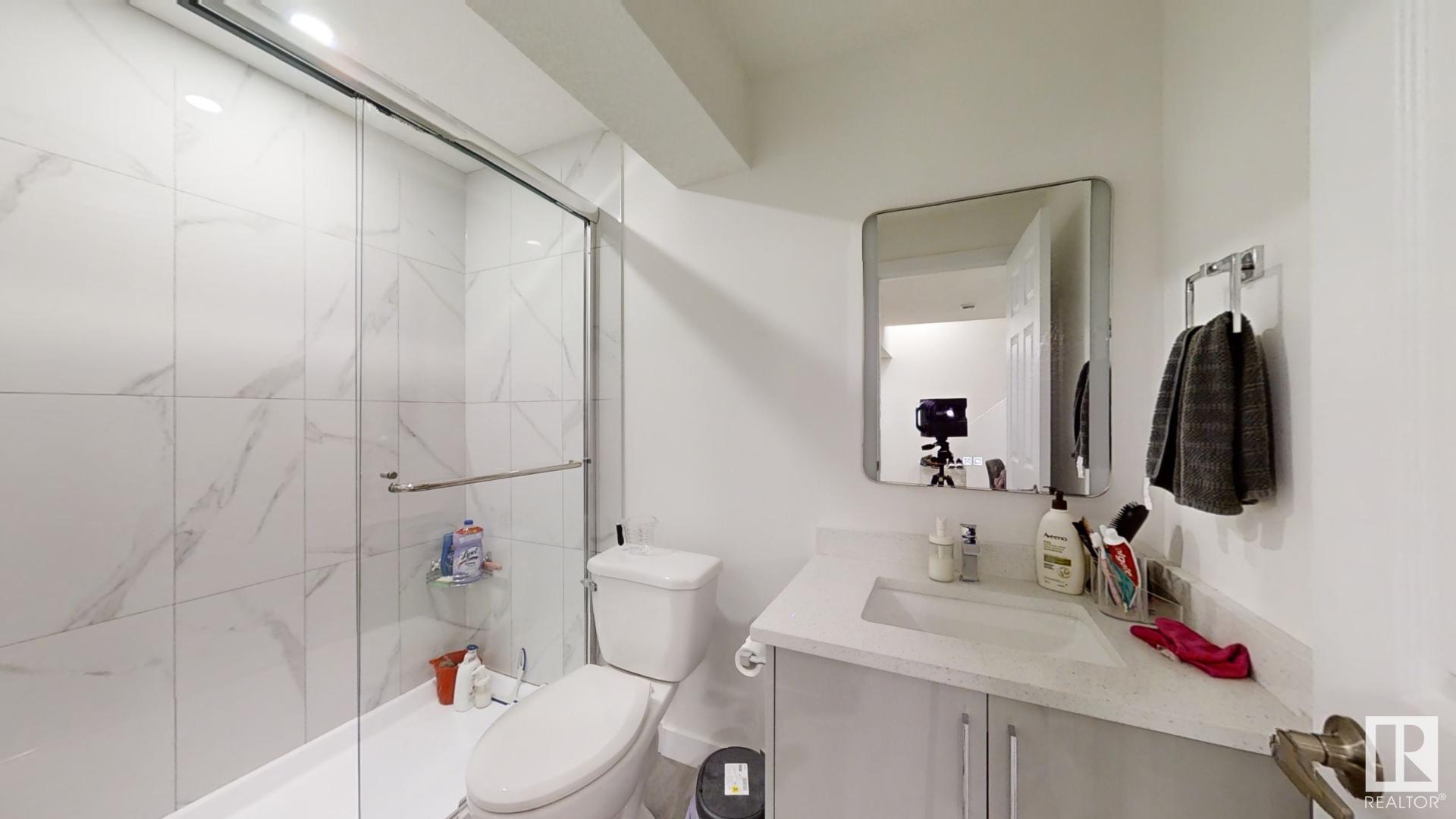      2043 13 AV NW , Edmonton,  ,T6T 2R8 ;  Listing Number: MLS E4418242