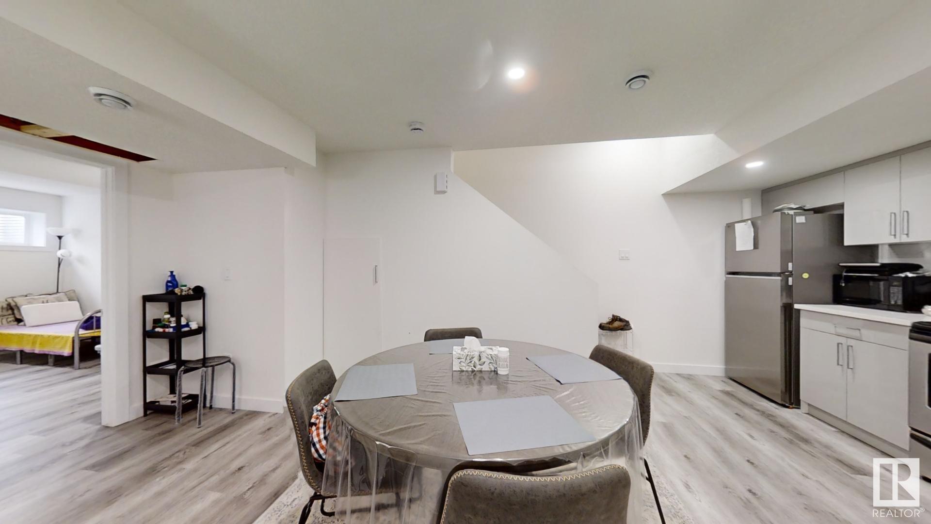      2043 13 AV NW , Edmonton,  ,T6T 2R8 ;  Listing Number: MLS E4418242