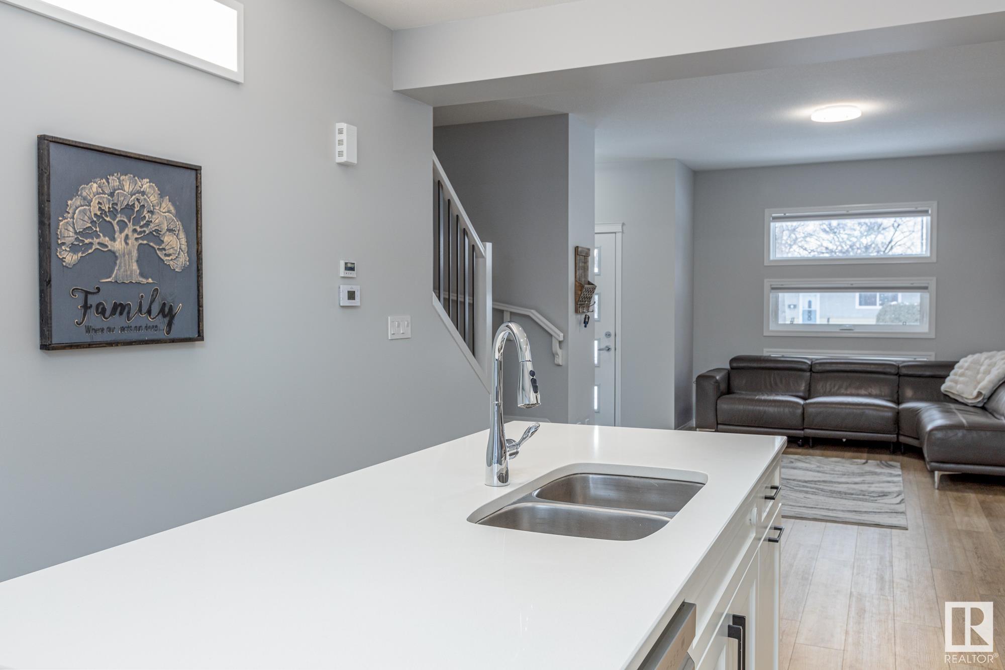      4036 113 AV NW , Edmonton,  ,T5W 0R3 ;  Listing Number: MLS E4418251