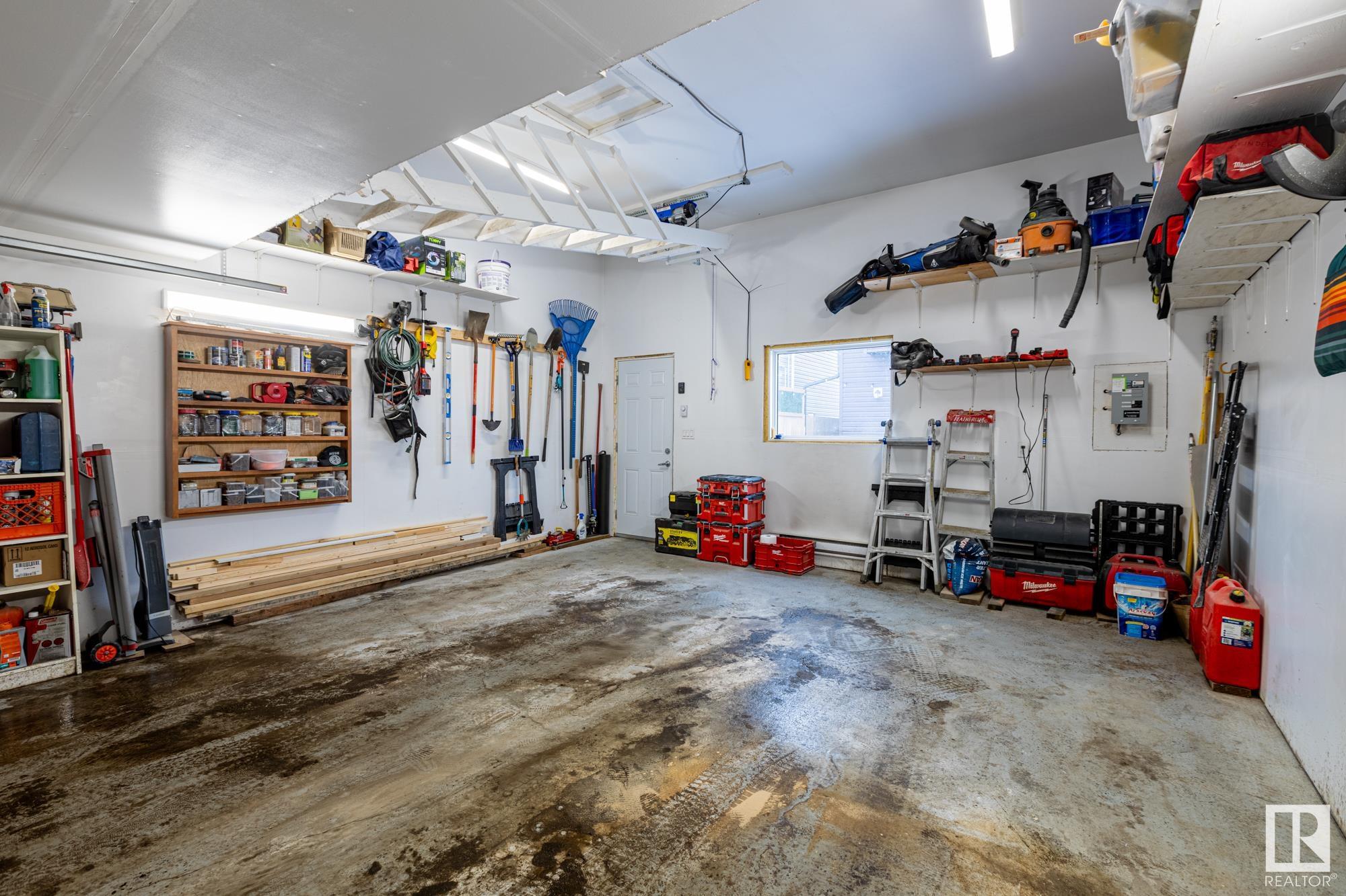      4036 113 AV NW , Edmonton,  ,T5W 0R3 ;  Listing Number: MLS E4418251