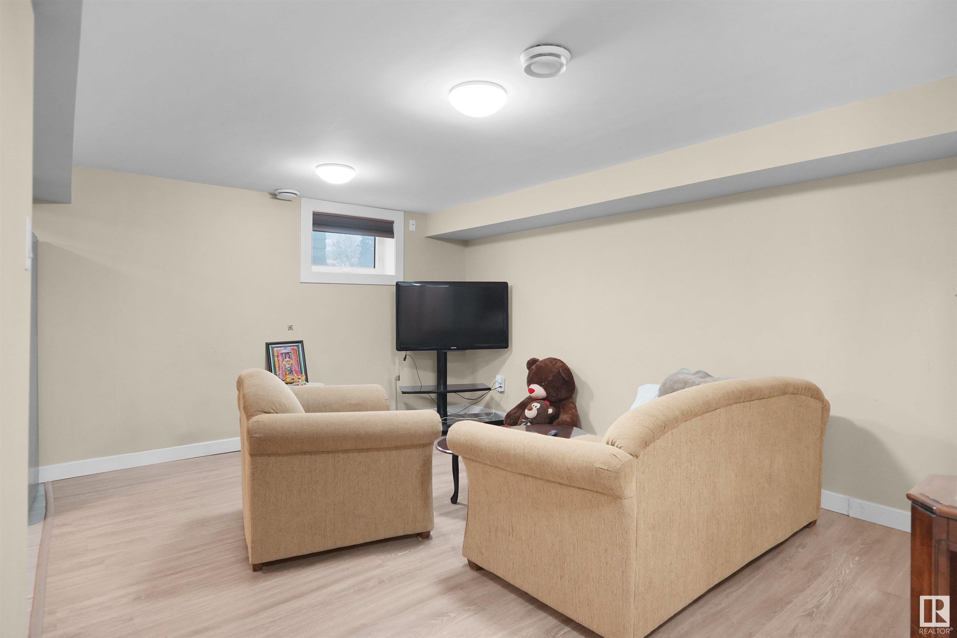      9043 149 ST NW , Edmonton,  ,T5R 0A5 ;  Listing Number: MLS E4418253