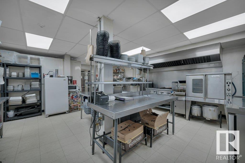      10030 102 ST NW , Edmonton,  ,T5J 0V6 ;  Listing Number: MLS E4418256