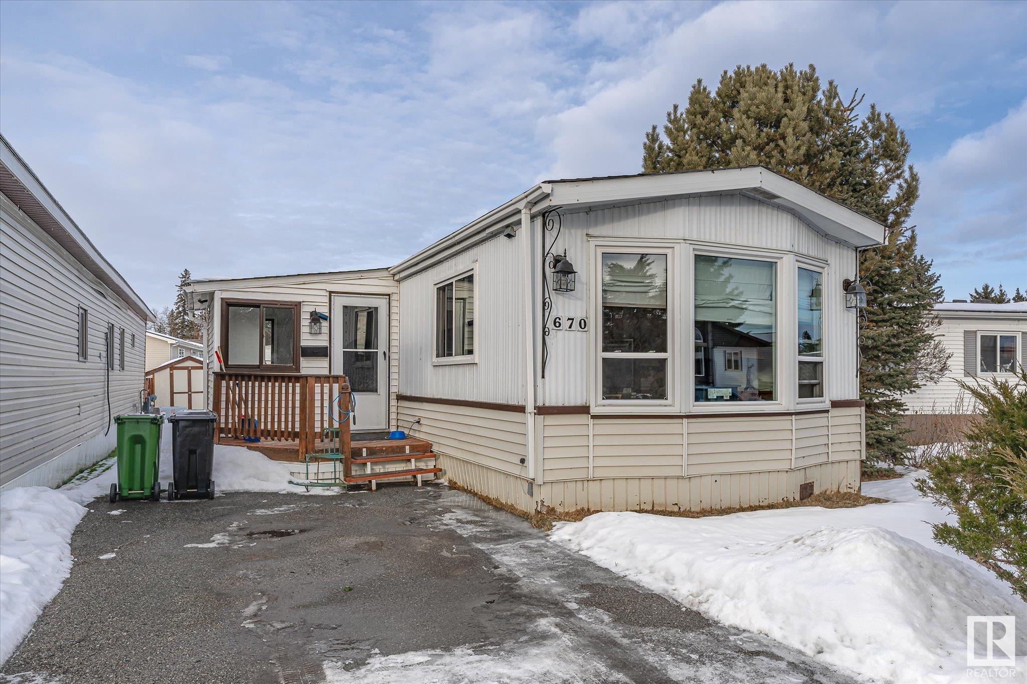     670 Evergreen PA NW , Edmonton,  ,T5Y 4M2 ;  Listing Number: MLS E4418268