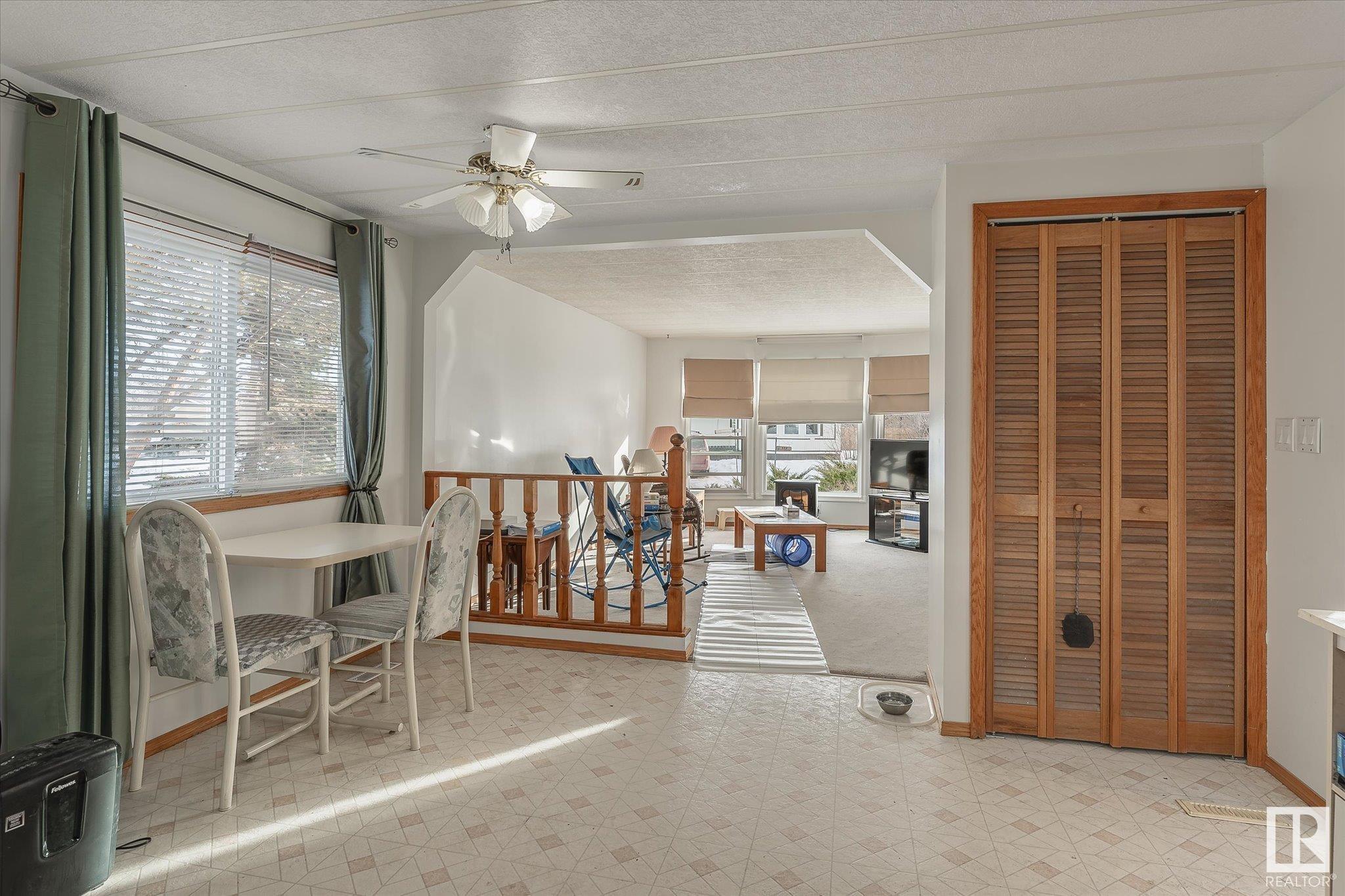      670 Evergreen PA NW , Edmonton,  ,T5Y 4M2 ;  Listing Number: MLS E4418268