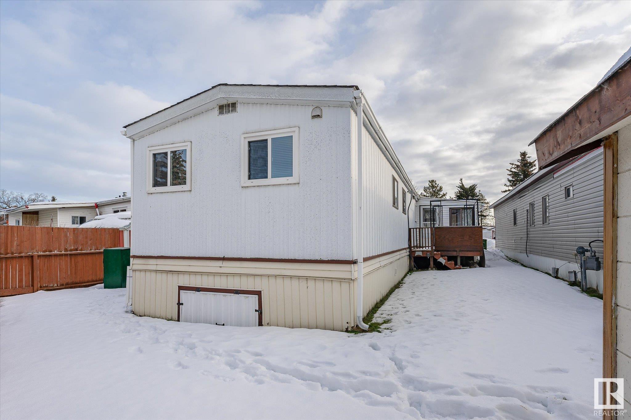      670 Evergreen PA NW , Edmonton,  ,T5Y 4M2 ;  Listing Number: MLS E4418268