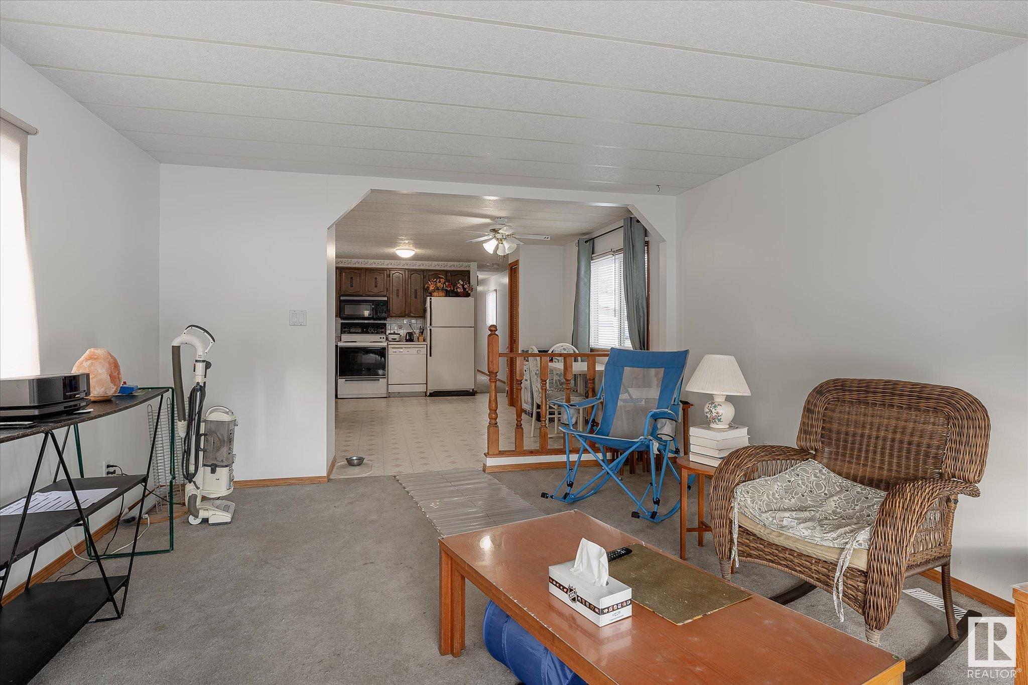      670 Evergreen PA NW , Edmonton,  ,T5Y 4M2 ;  Listing Number: MLS E4418268