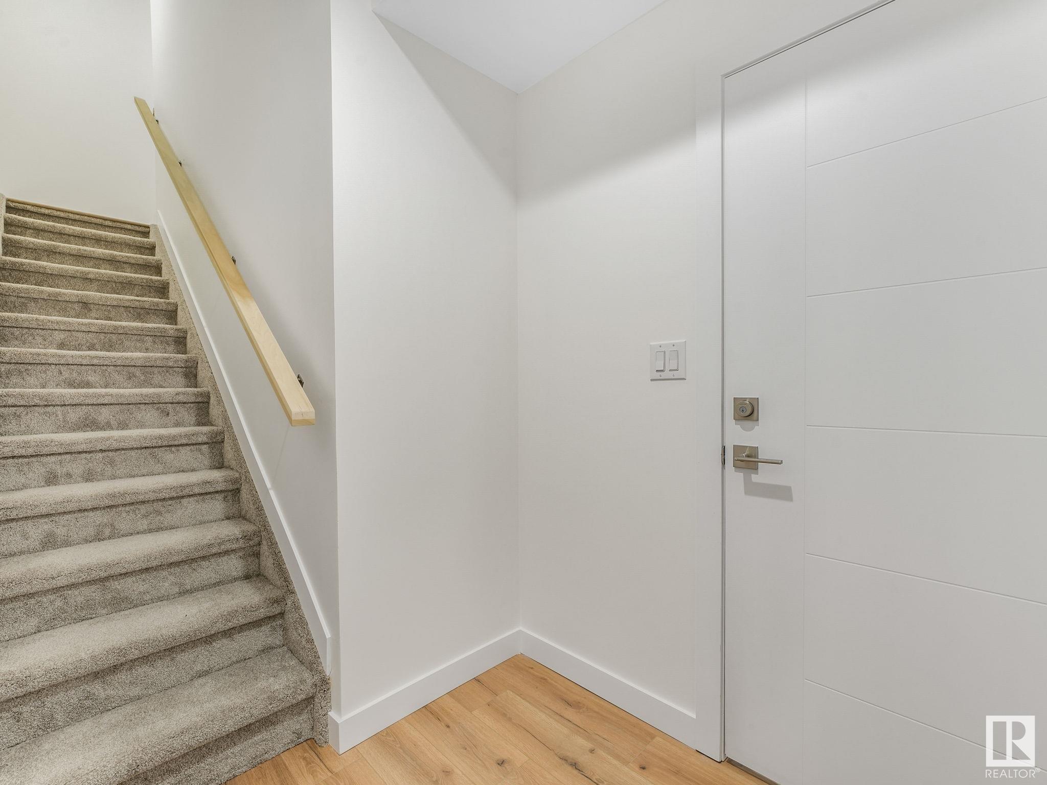      7119 93 AV NW , Edmonton,  ,T6B 0W7 ;  Listing Number: MLS E4418271