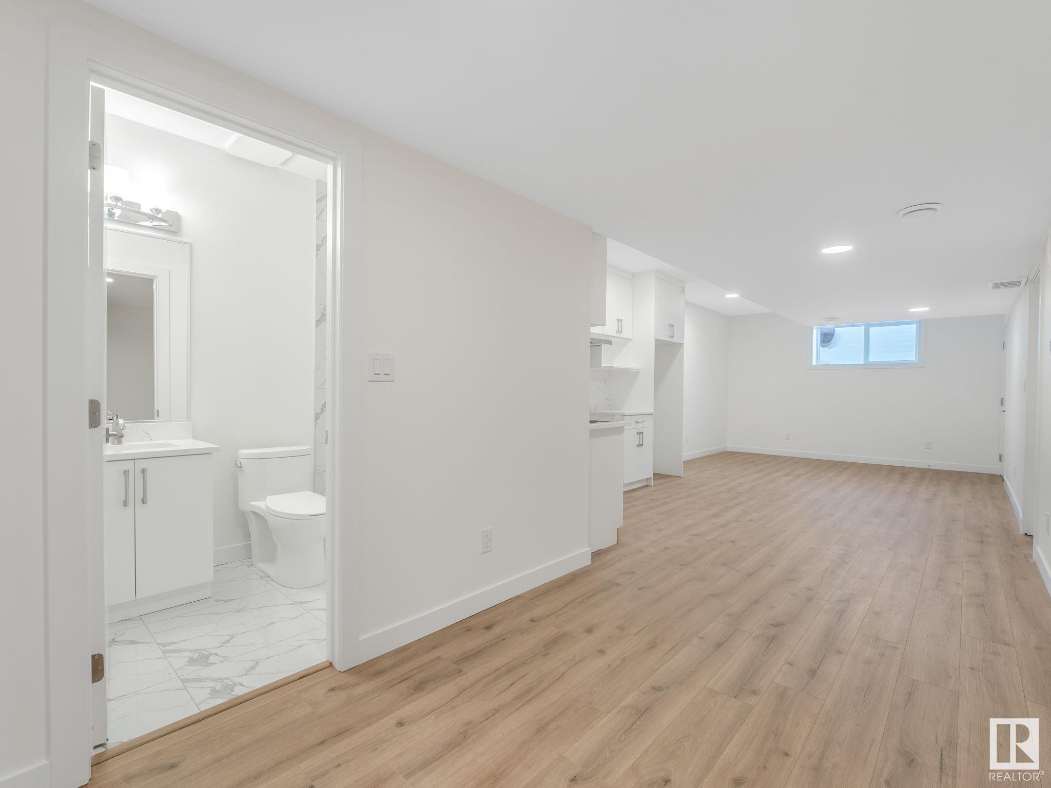      7119 93 AV NW , Edmonton,  ,T6B 0W7 ;  Listing Number: MLS E4418271