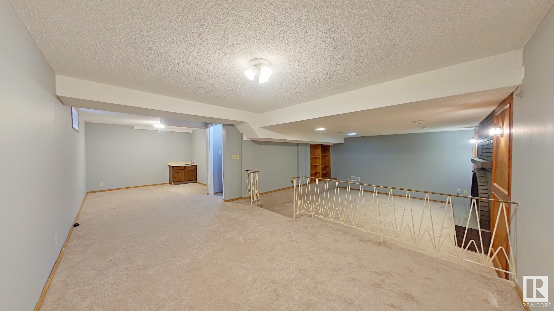      2722 104A ST NW , Edmonton,  ,T6J 4C3 ;  Listing Number: MLS E4418273