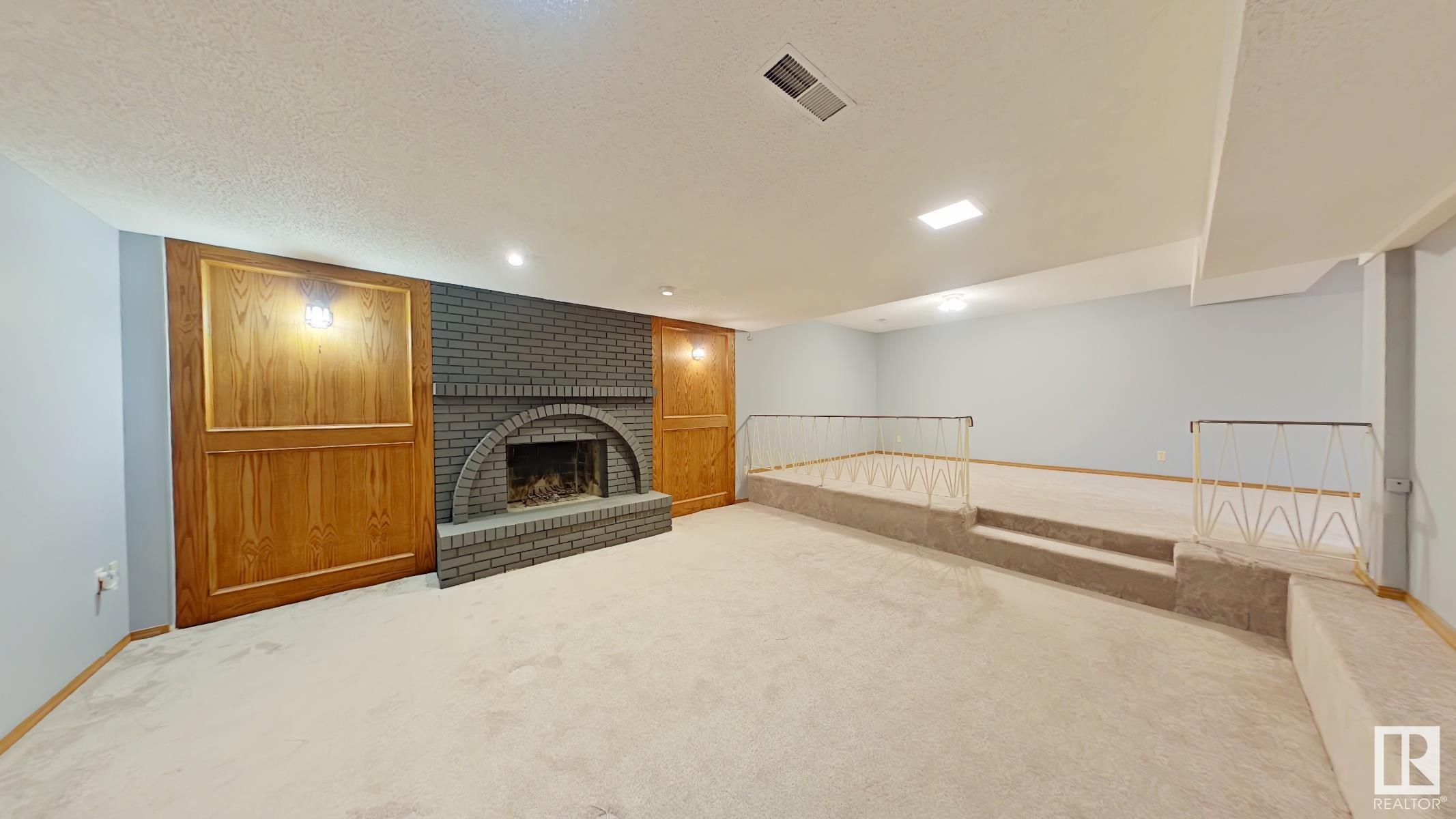      2722 104A ST NW , Edmonton,  ,T6J 4C3 ;  Listing Number: MLS E4418273