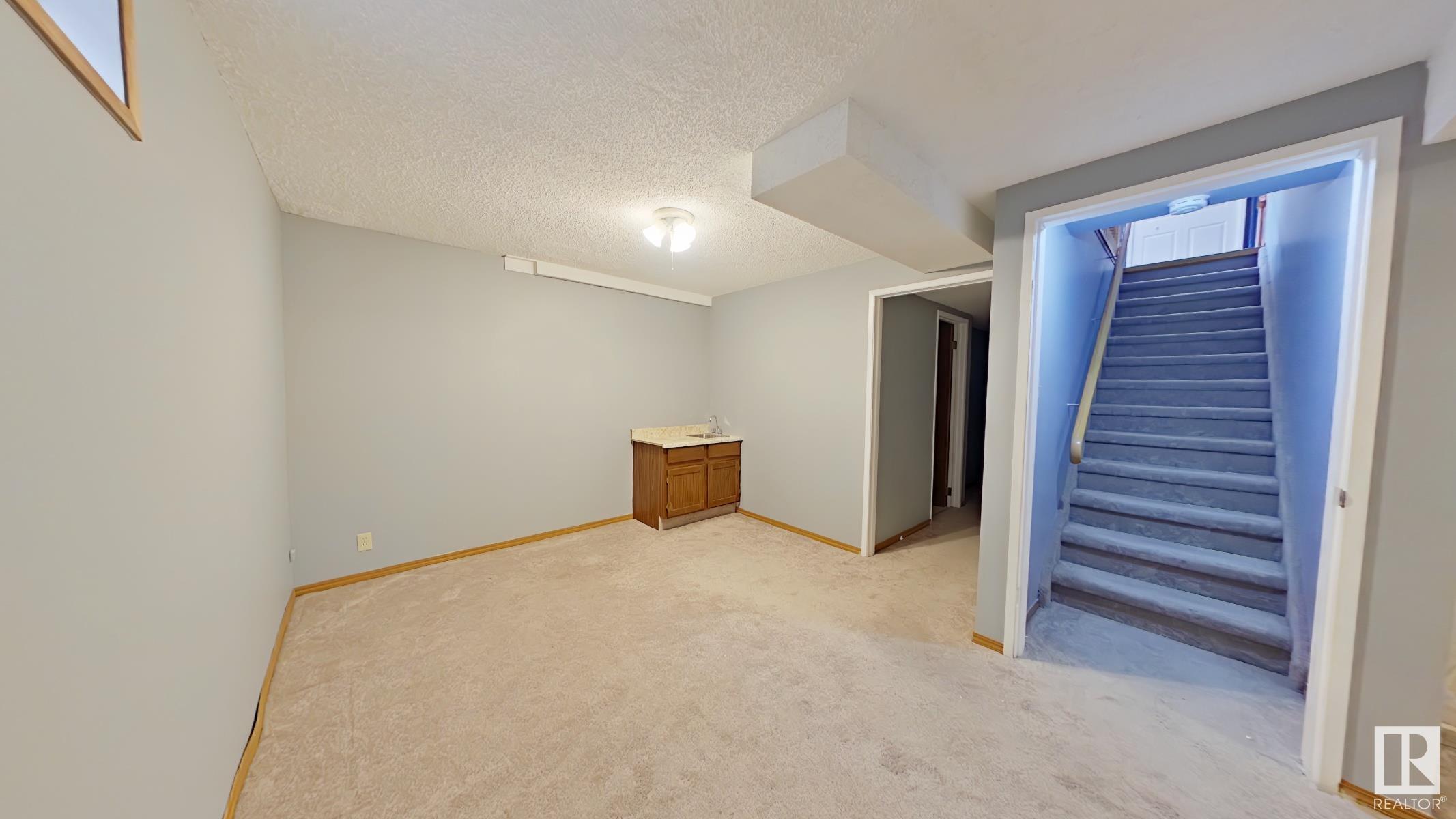      2722 104A ST NW , Edmonton,  ,T6J 4C3 ;  Listing Number: MLS E4418273