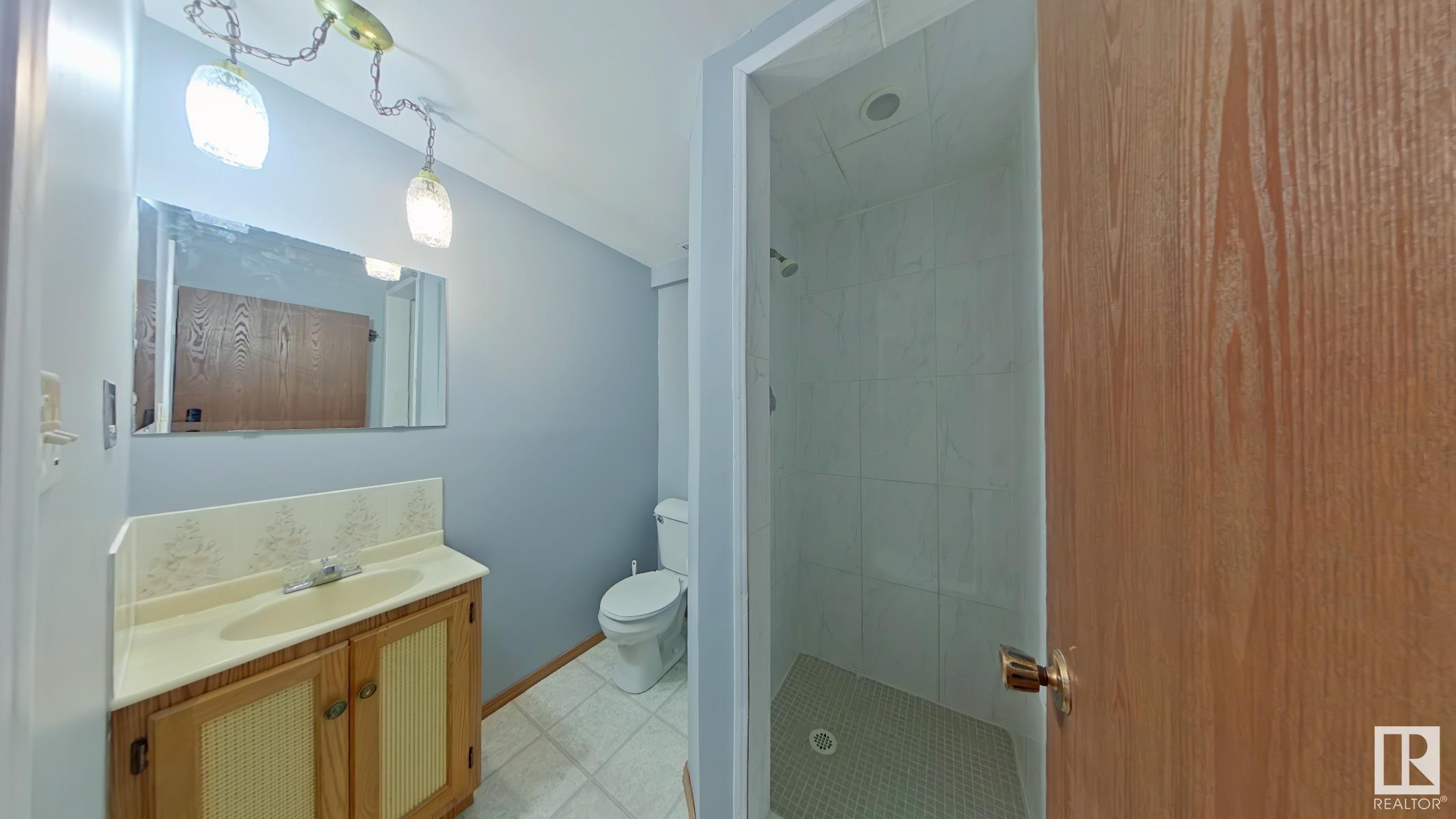      2722 104A ST NW , Edmonton,  ,T6J 4C3 ;  Listing Number: MLS E4418273