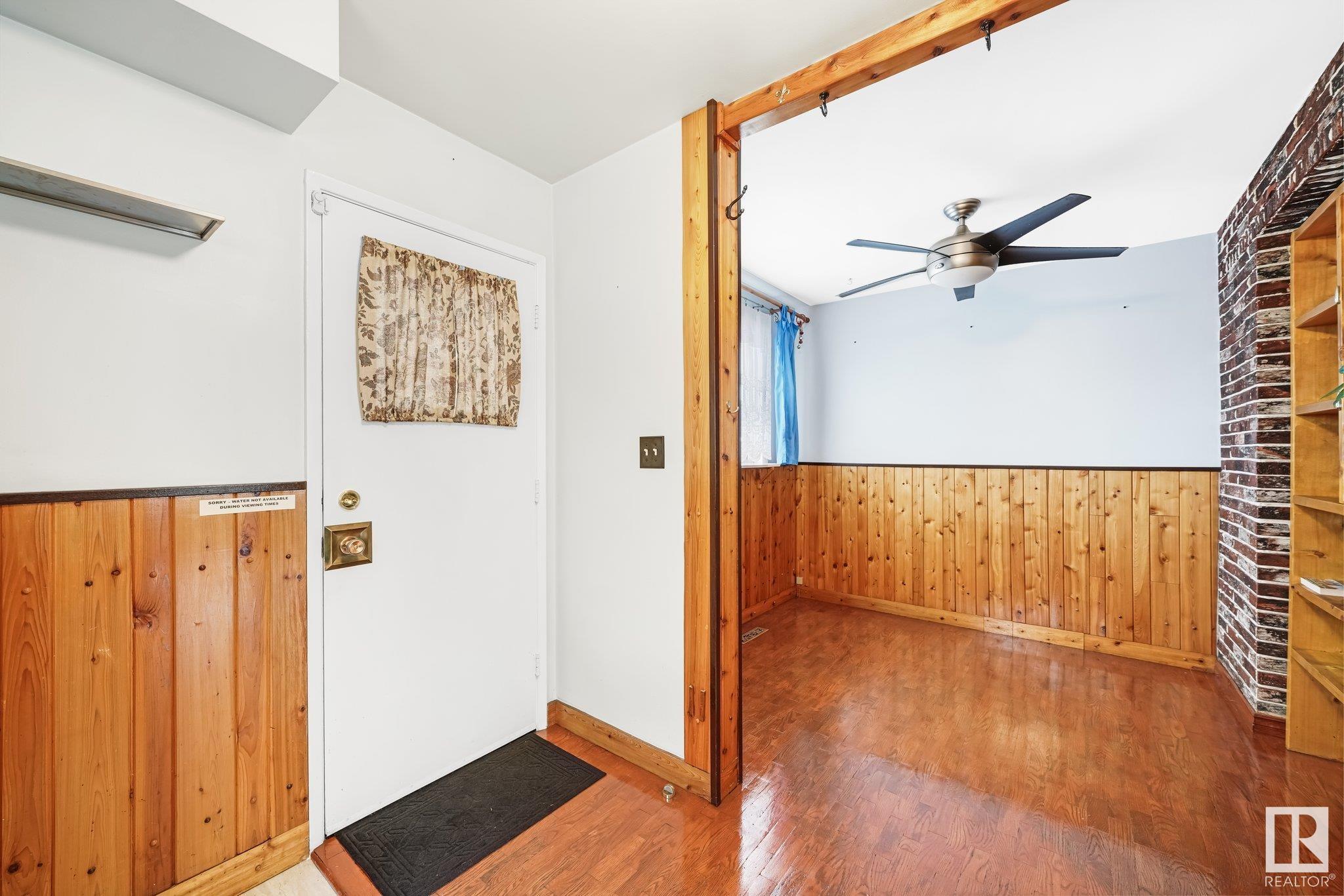      8821 137 AV NW , Edmonton,  ,T5E 1Y3 ;  Listing Number: MLS E4418278