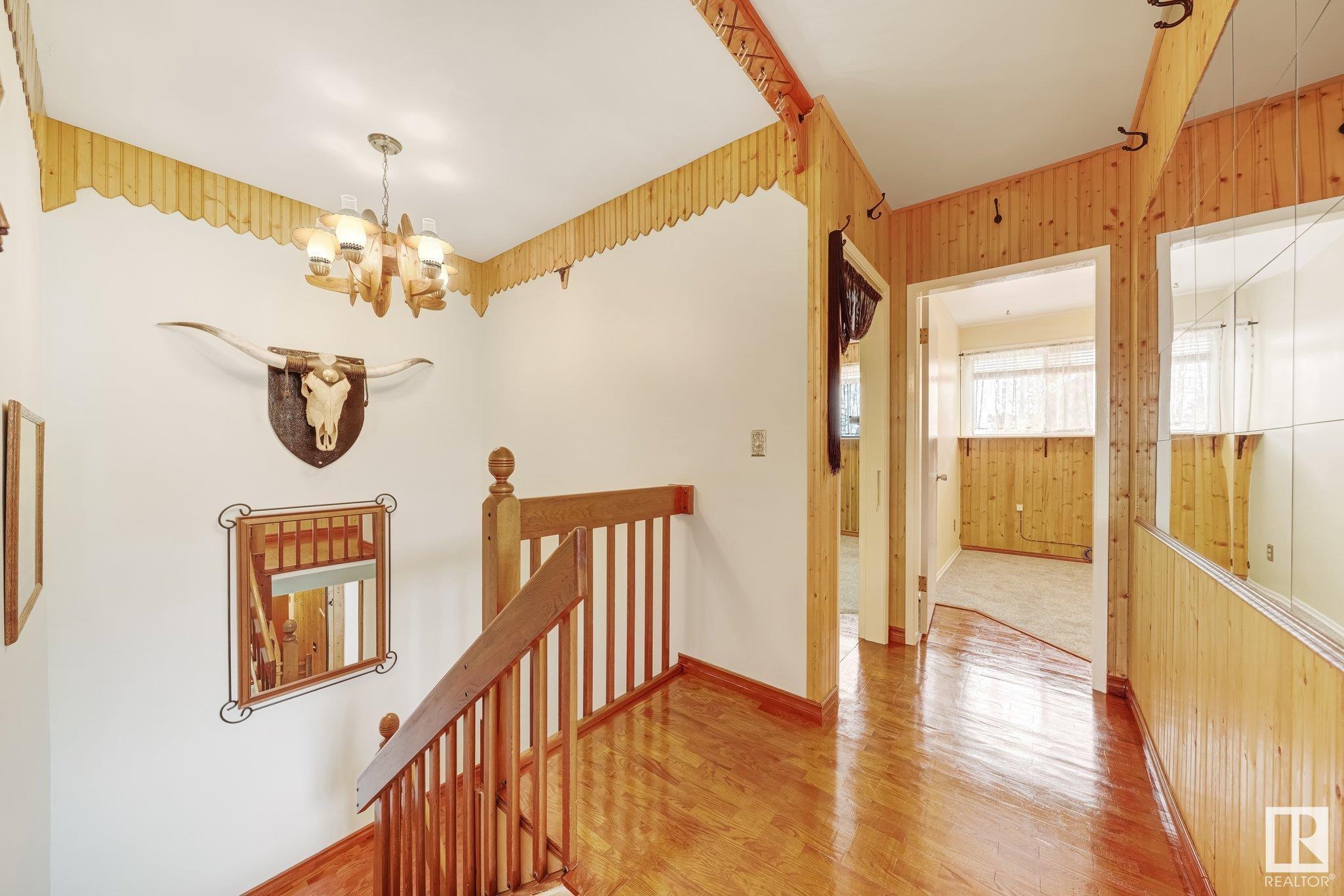      8821 137 AV NW , Edmonton,  ,T5E 1Y3 ;  Listing Number: MLS E4418278