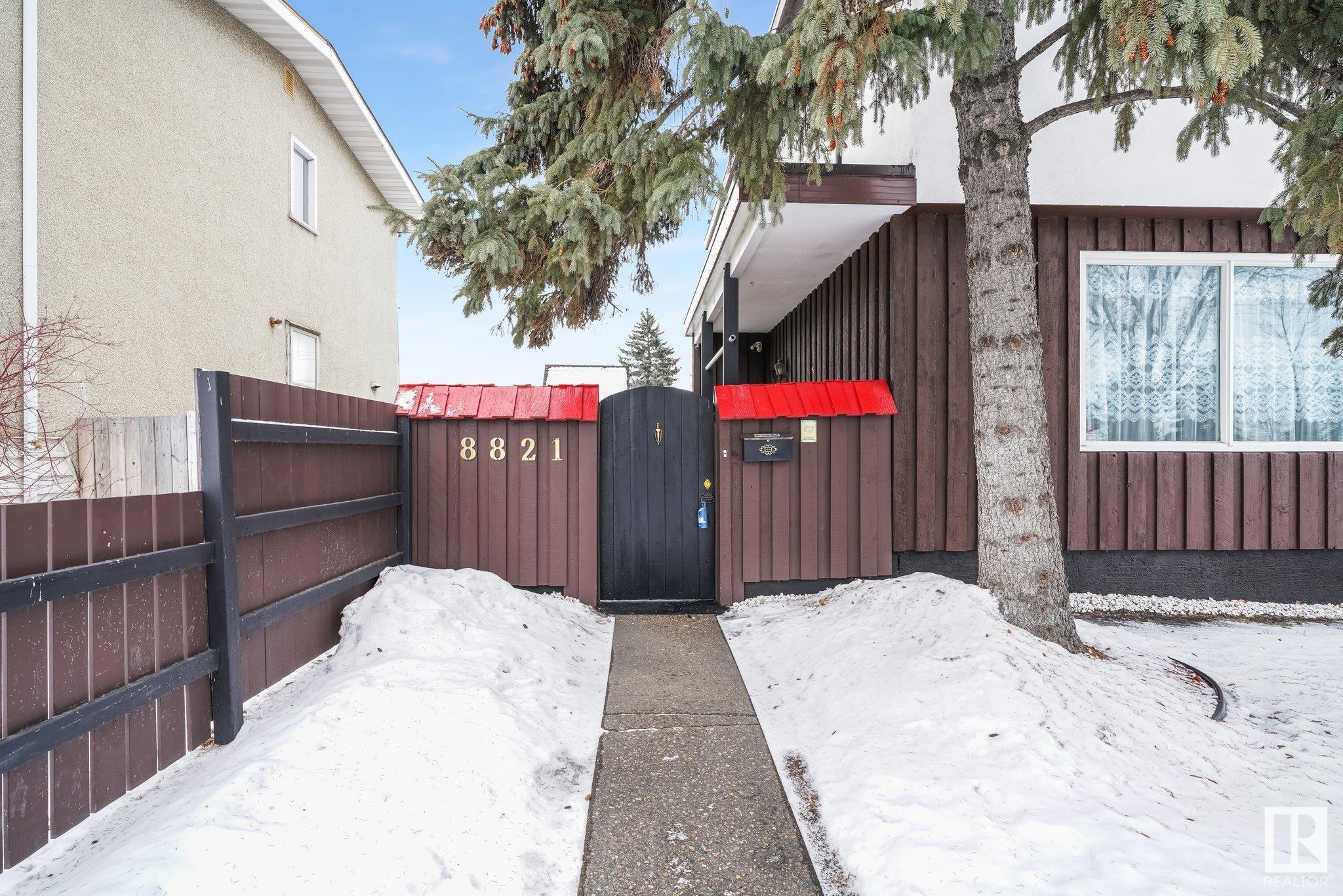      8821 137 AV NW , Edmonton,  ,T5E 1Y3 ;  Listing Number: MLS E4418278