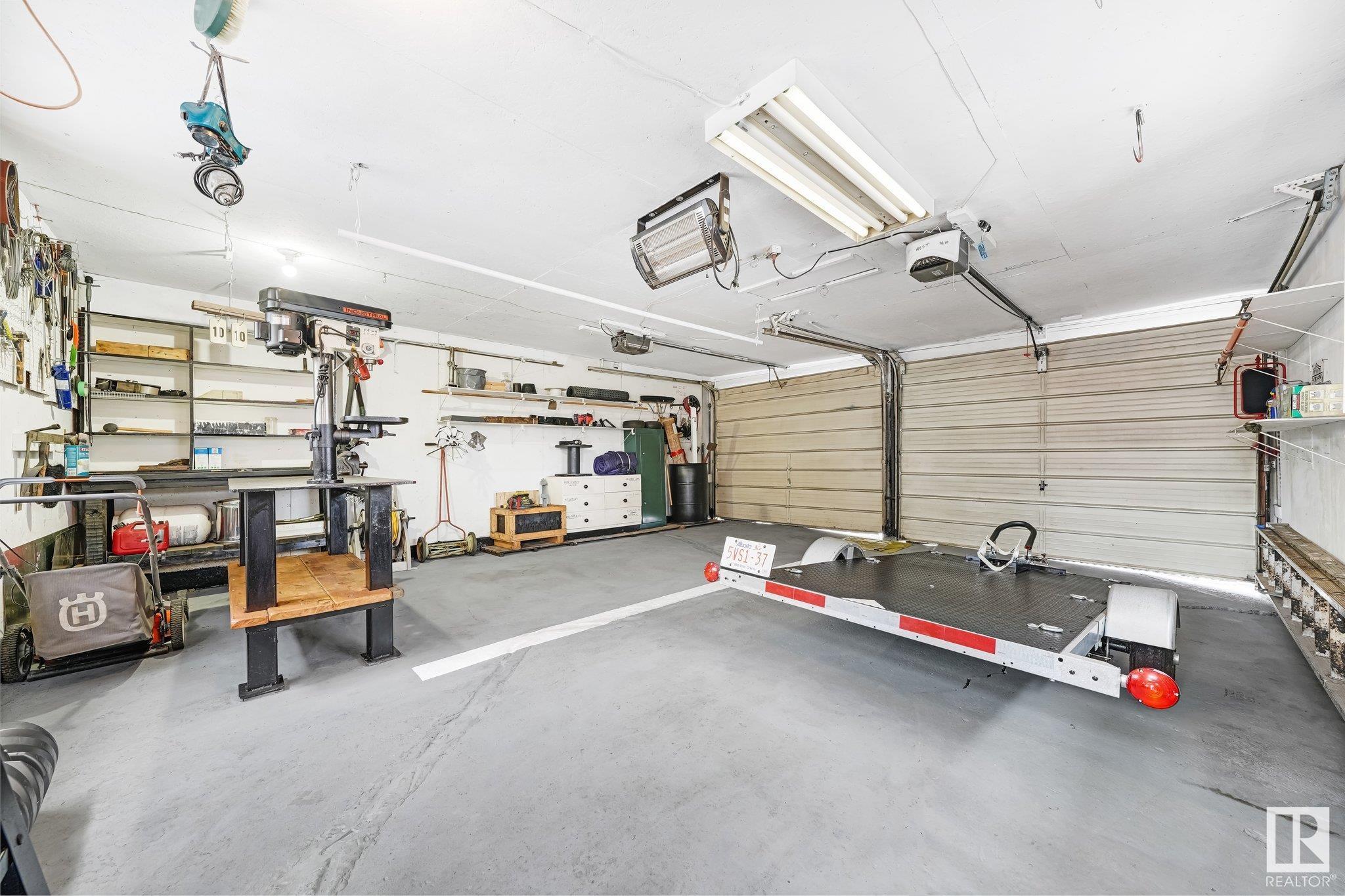      8821 137 AV NW , Edmonton,  ,T5E 1Y3 ;  Listing Number: MLS E4418278