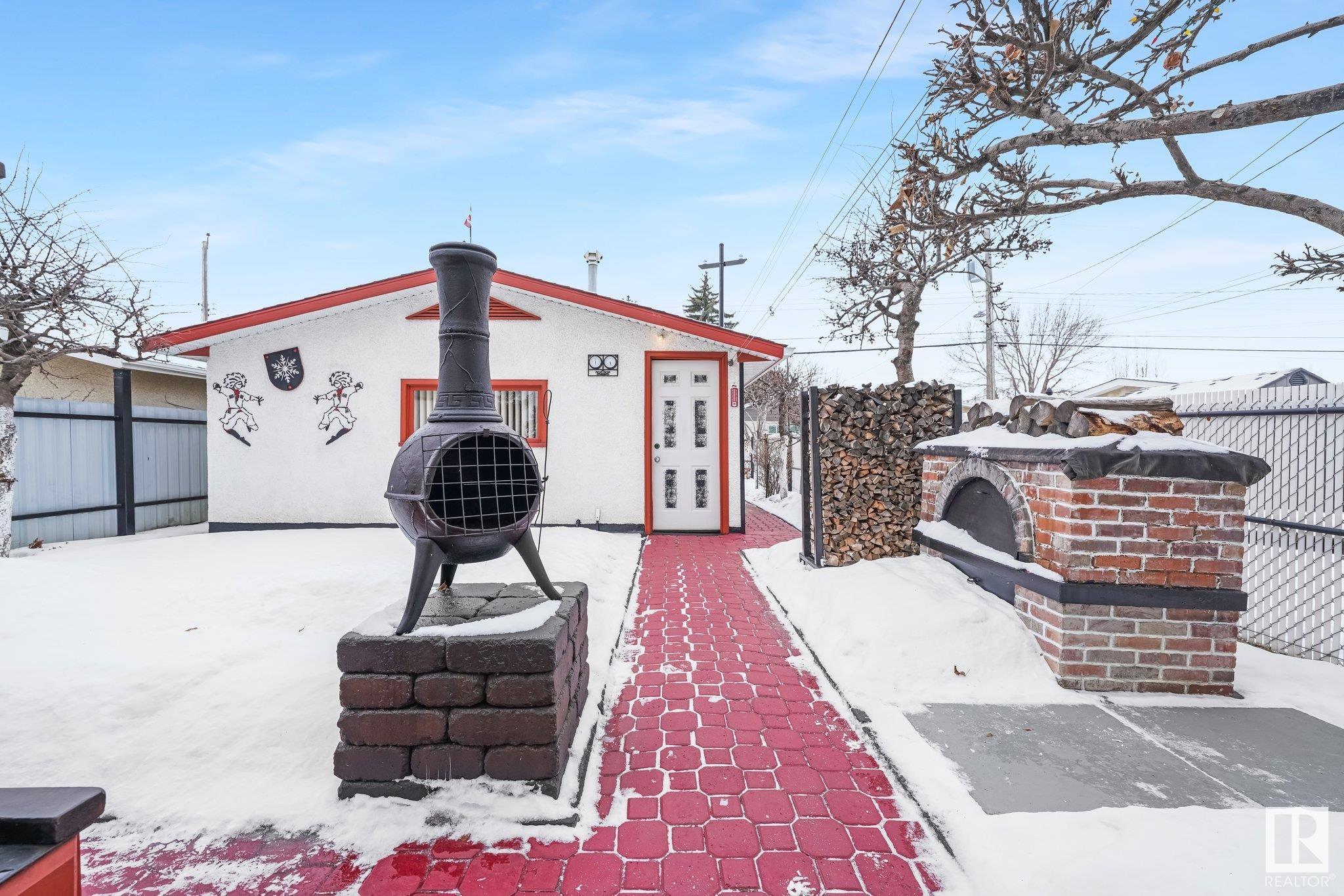      8821 137 AV NW , Edmonton,  ,T5E 1Y3 ;  Listing Number: MLS E4418278