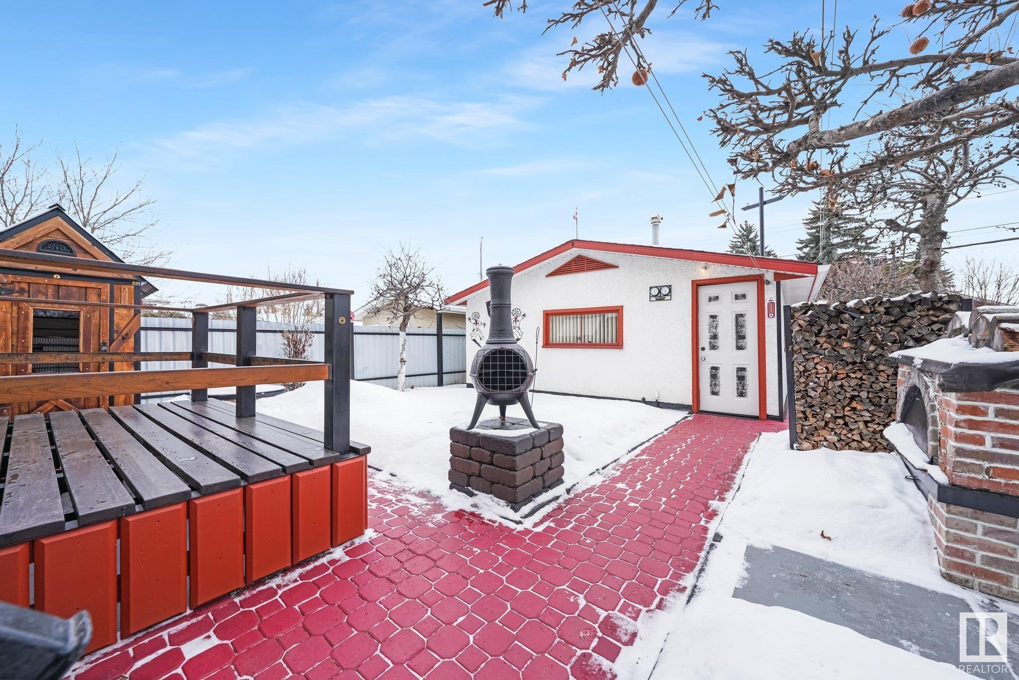      8821 137 AV NW , Edmonton,  ,T5E 1Y3 ;  Listing Number: MLS E4418278