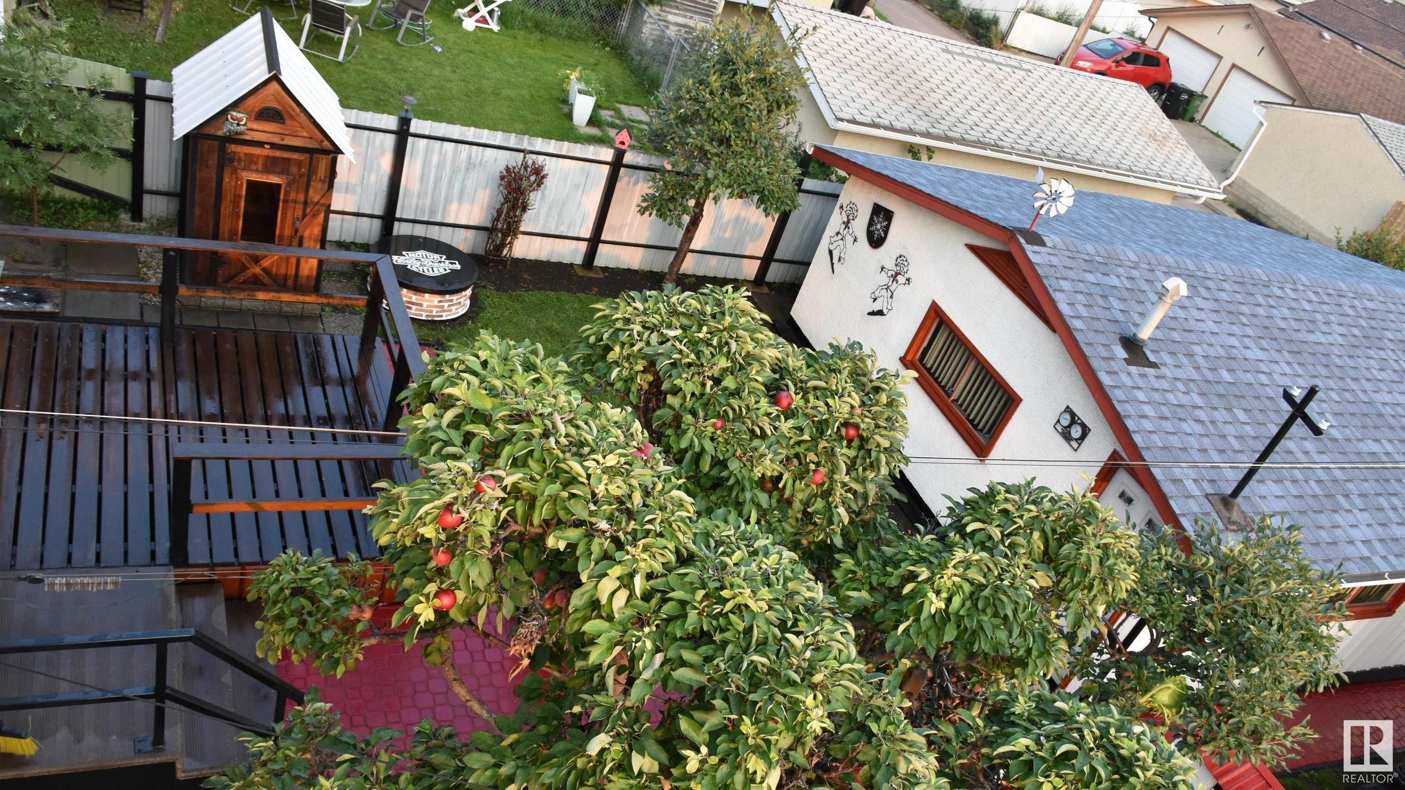     8821 137 AV NW , Edmonton,  ,T5E 1Y3 ;  Listing Number: MLS E4418278