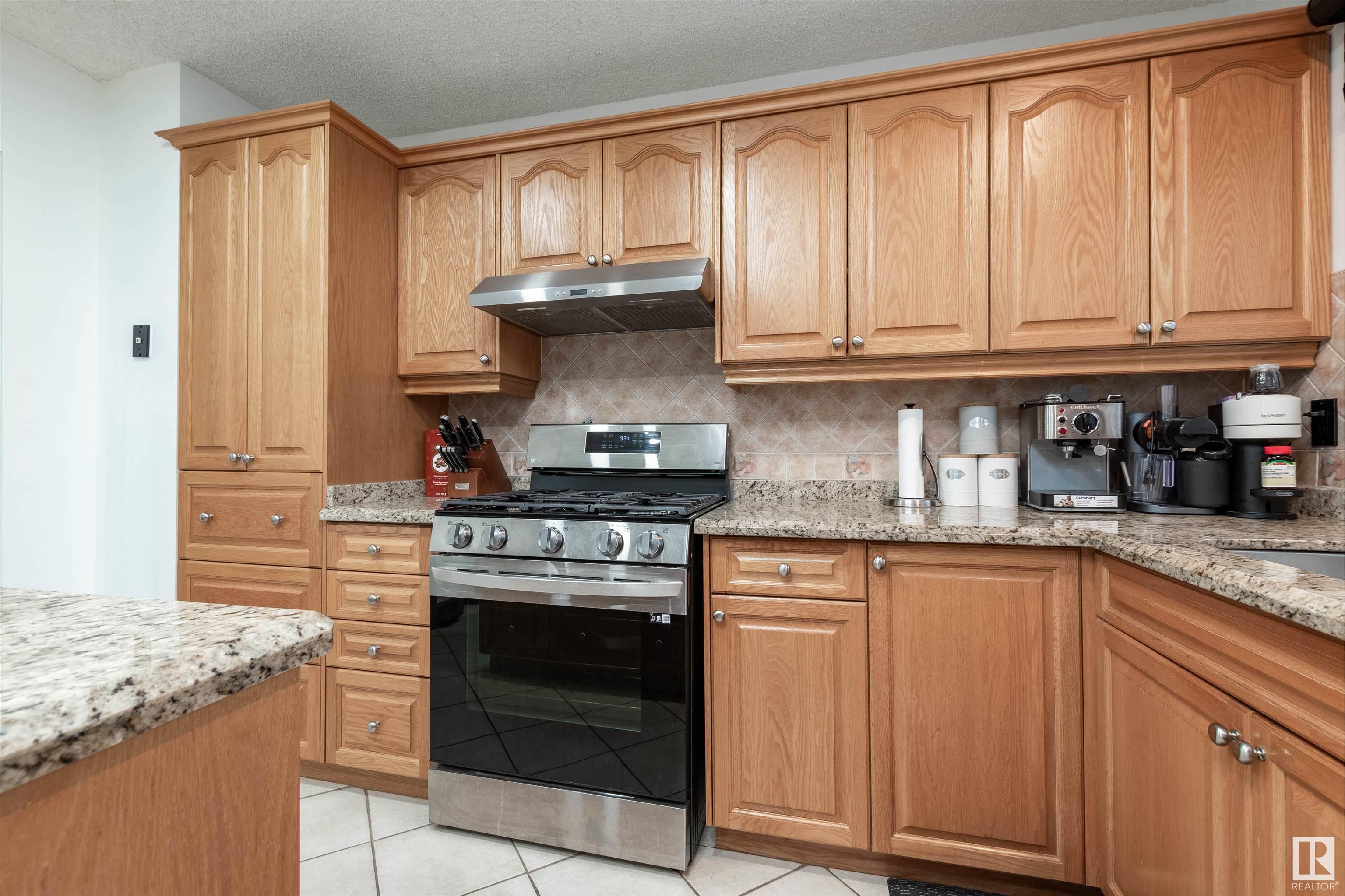      14019 83 ST NW , Edmonton,  ,T5E 2X6 ;  Listing Number: MLS E4418280