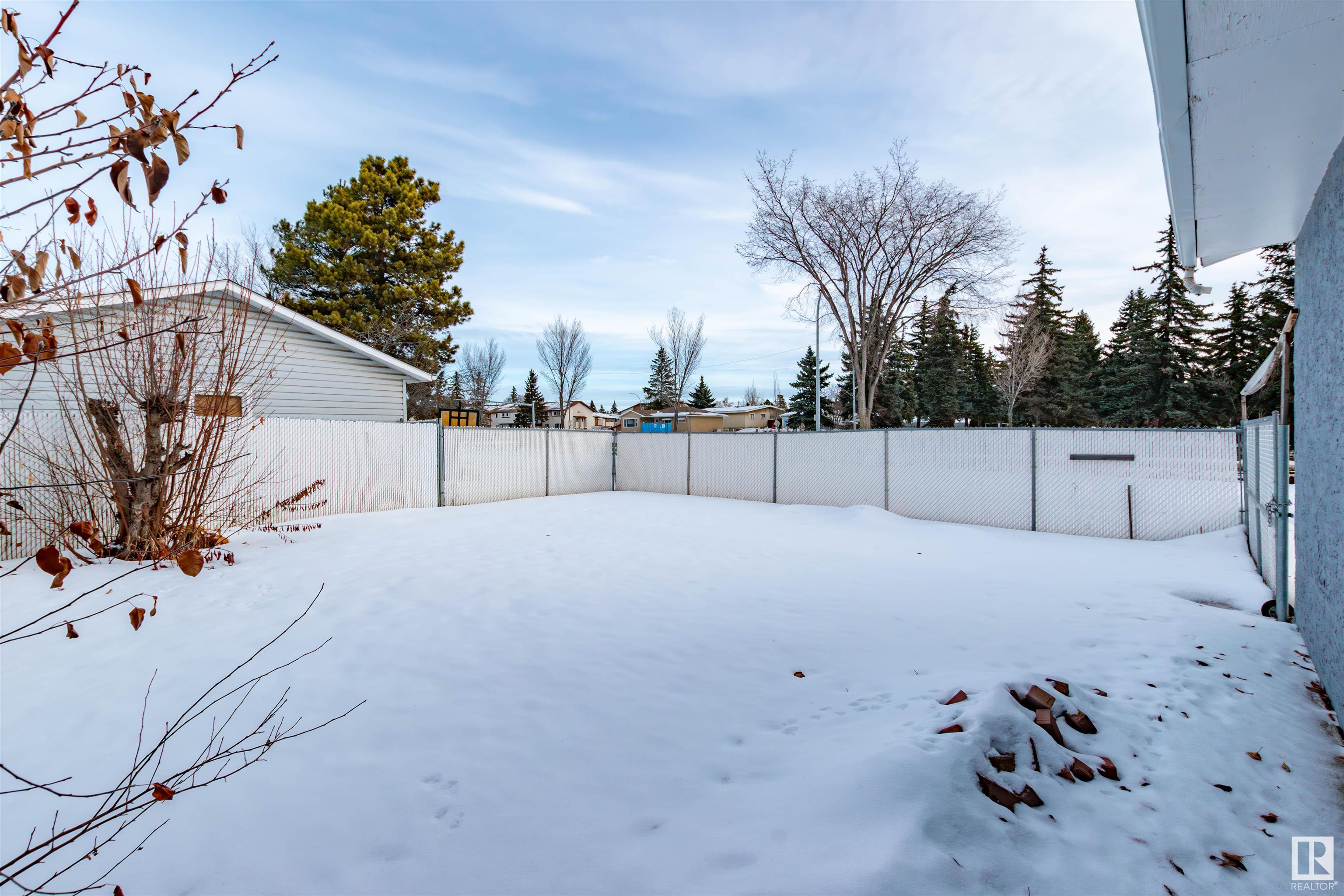      14019 83 ST NW , Edmonton,  ,T5E 2X6 ;  Listing Number: MLS E4418280