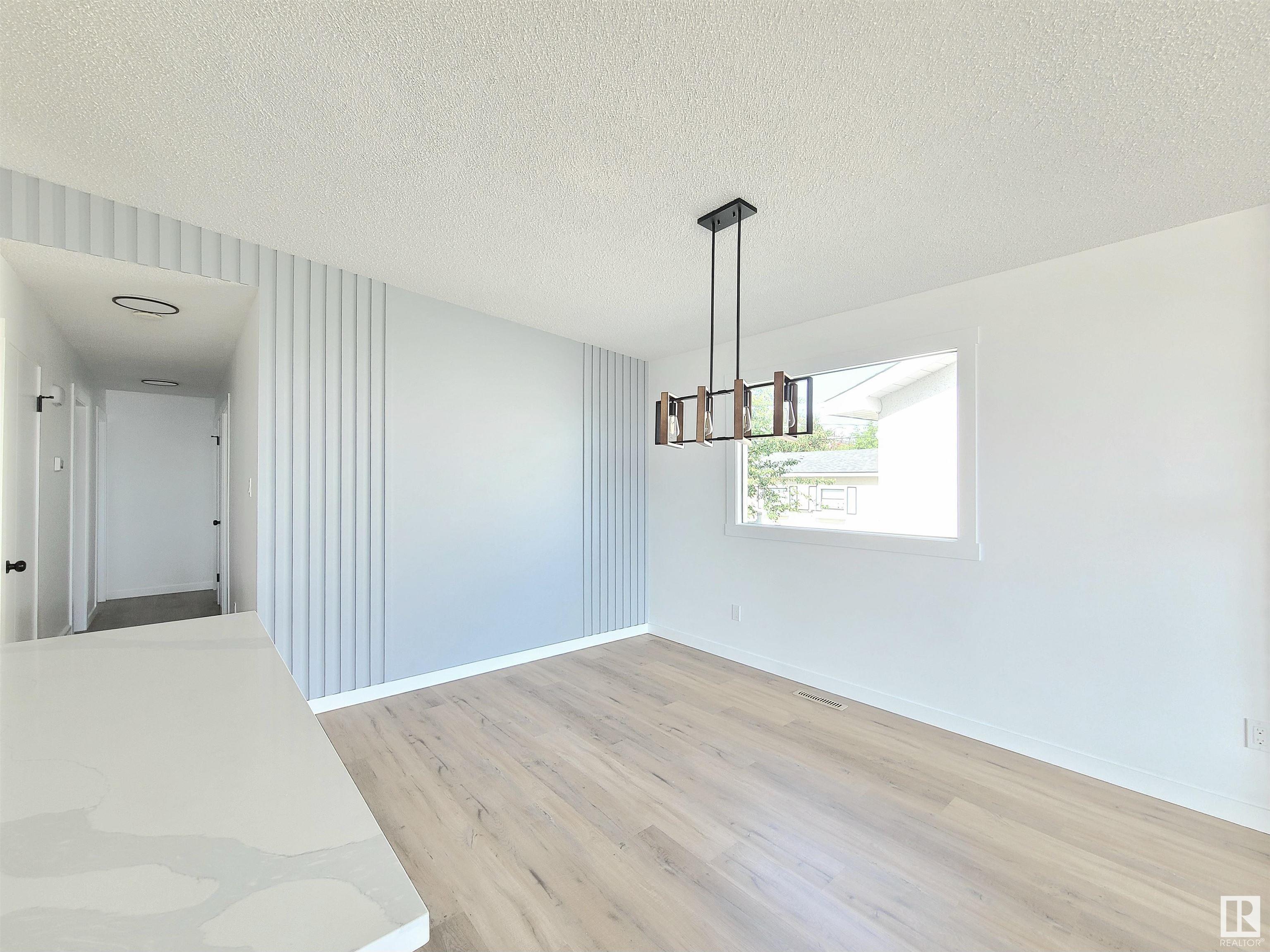      13324 79 ST NW , Edmonton,  ,T5C 1J7 ;  Listing Number: MLS E4418282