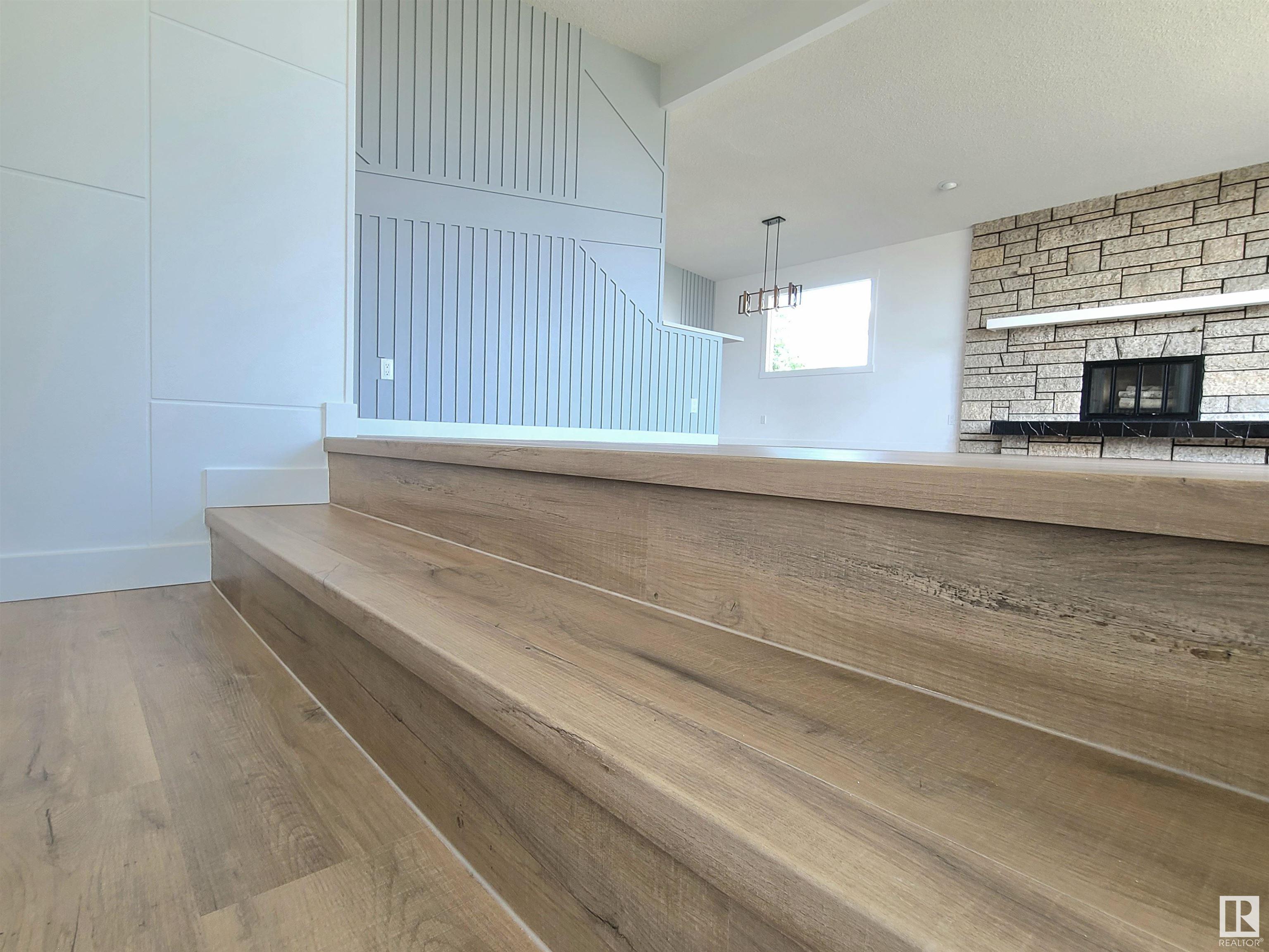      13324 79 ST NW , Edmonton,  ,T5C 1J7 ;  Listing Number: MLS E4418282