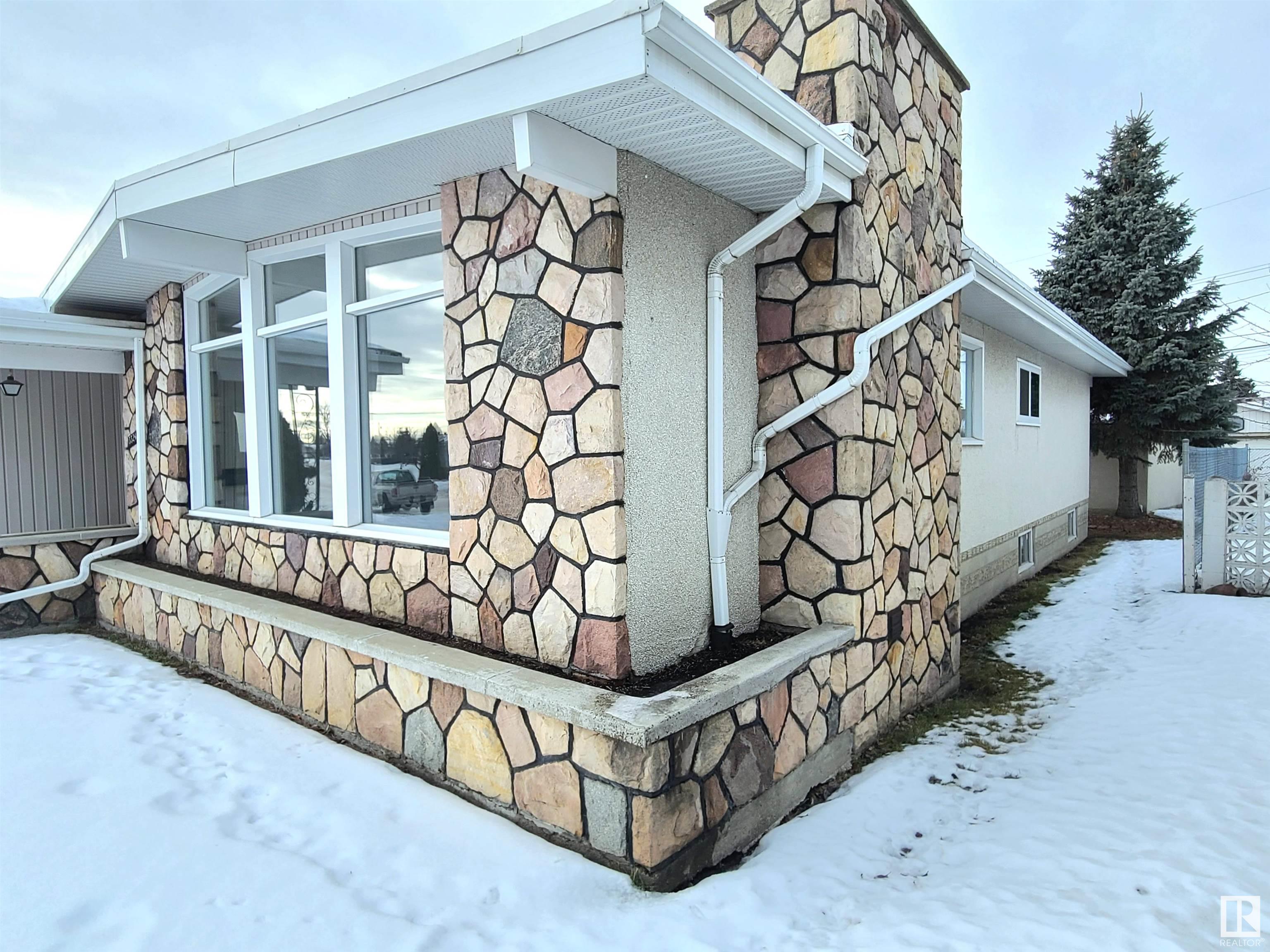      13324 79 ST NW , Edmonton,  ,T5C 1J7 ;  Listing Number: MLS E4418282