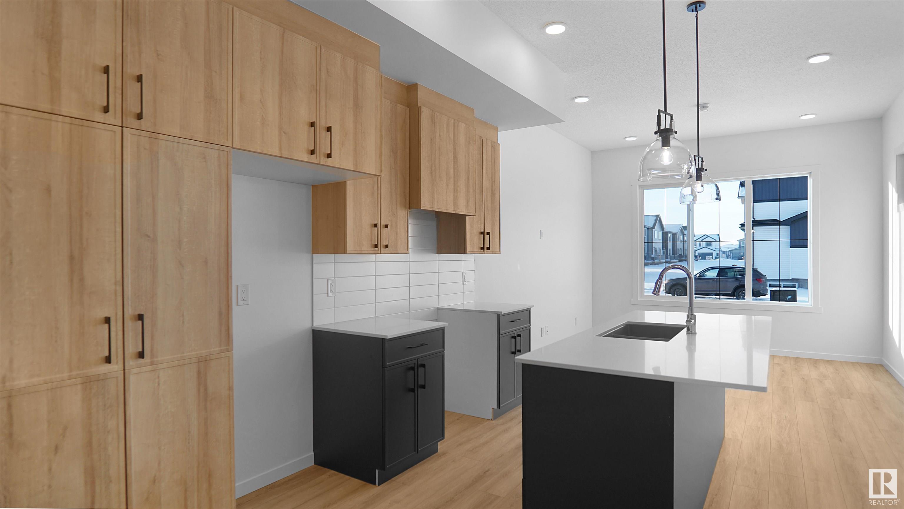      7507 OBSERVER LN NW , Edmonton,  ,T5G 2S5 ;  Listing Number: MLS E4418291
