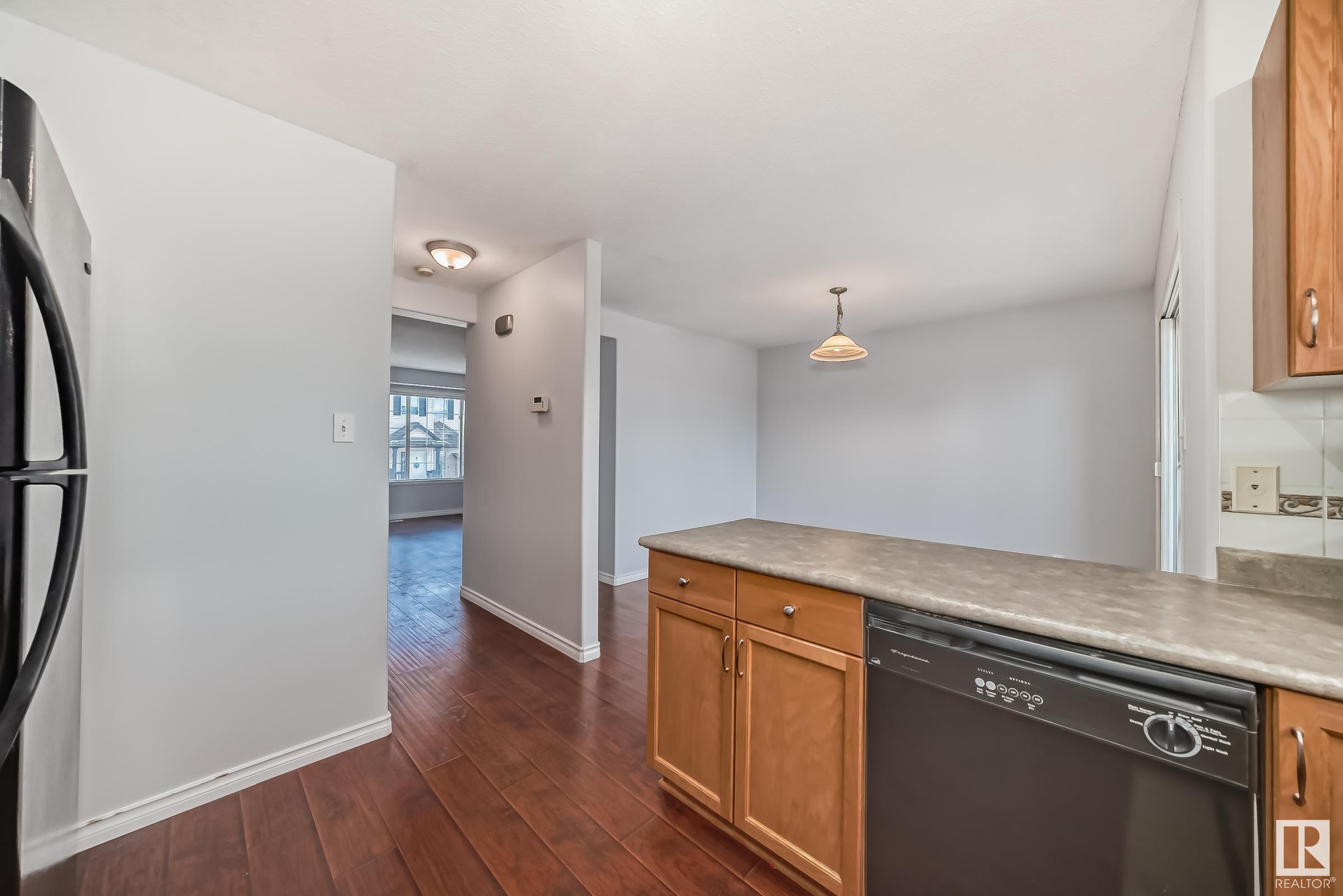      #28 225 BLACKBURN DR E SW , Edmonton,  ,T6W 1H1 ;  Listing Number: MLS E4418295