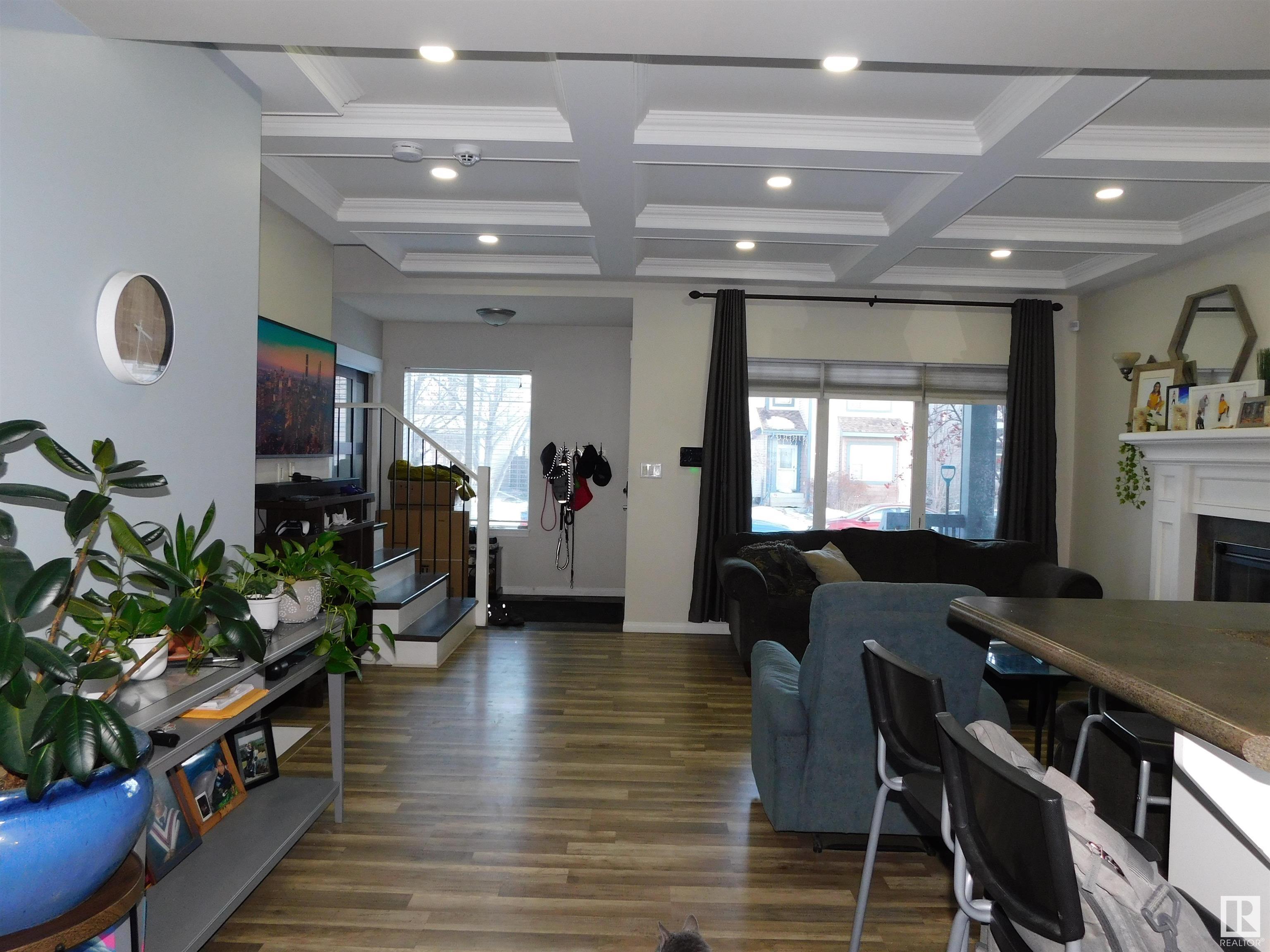      15012 136 ST NW , Edmonton,  ,T6V 1N2 ;  Listing Number: MLS E4418302