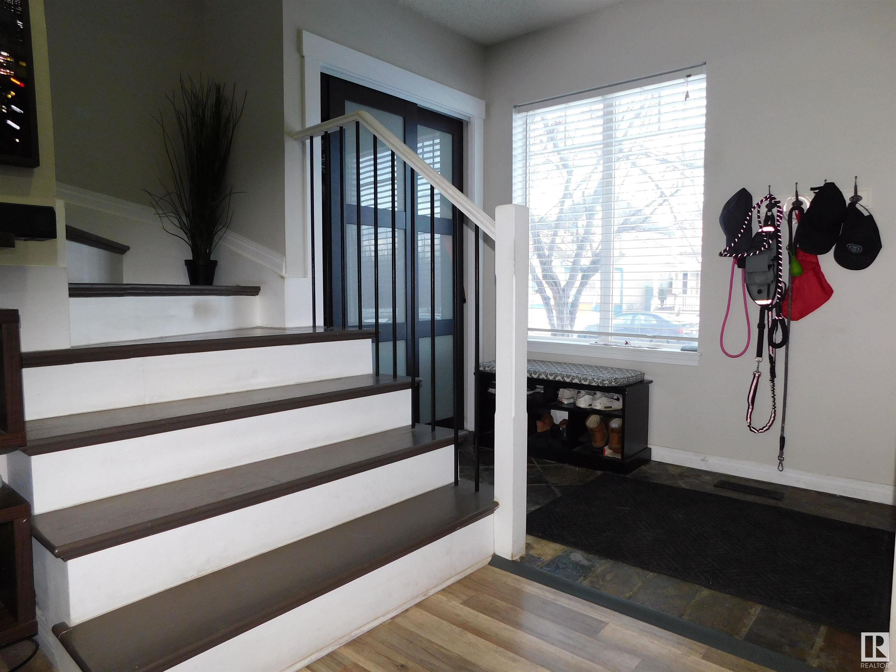      15012 136 ST NW , Edmonton,  ,T6V 1N2 ;  Listing Number: MLS E4418302