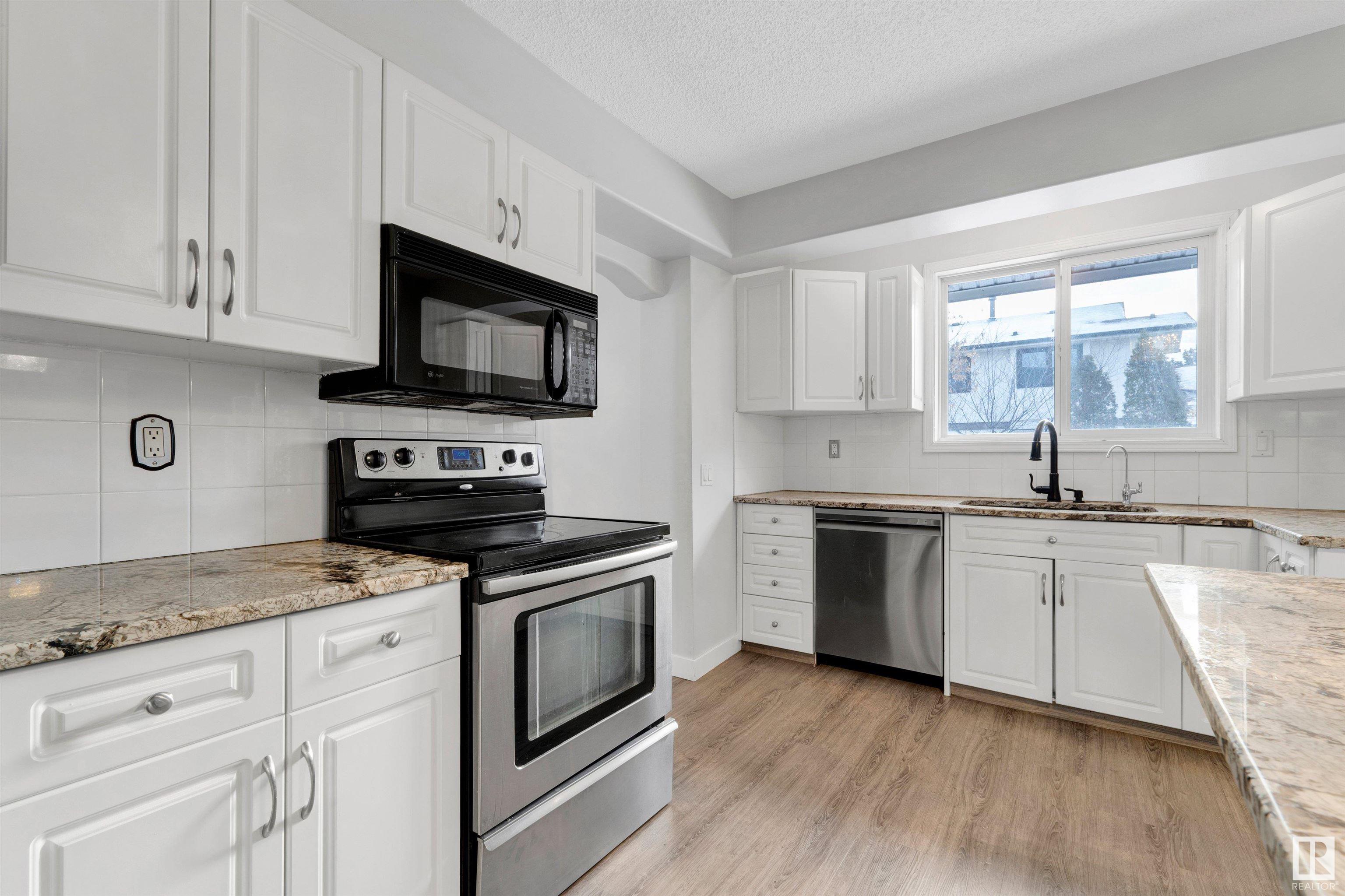      18615 71 AV NW , Edmonton,  ,T5T 2V9 ;  Listing Number: MLS E4418303