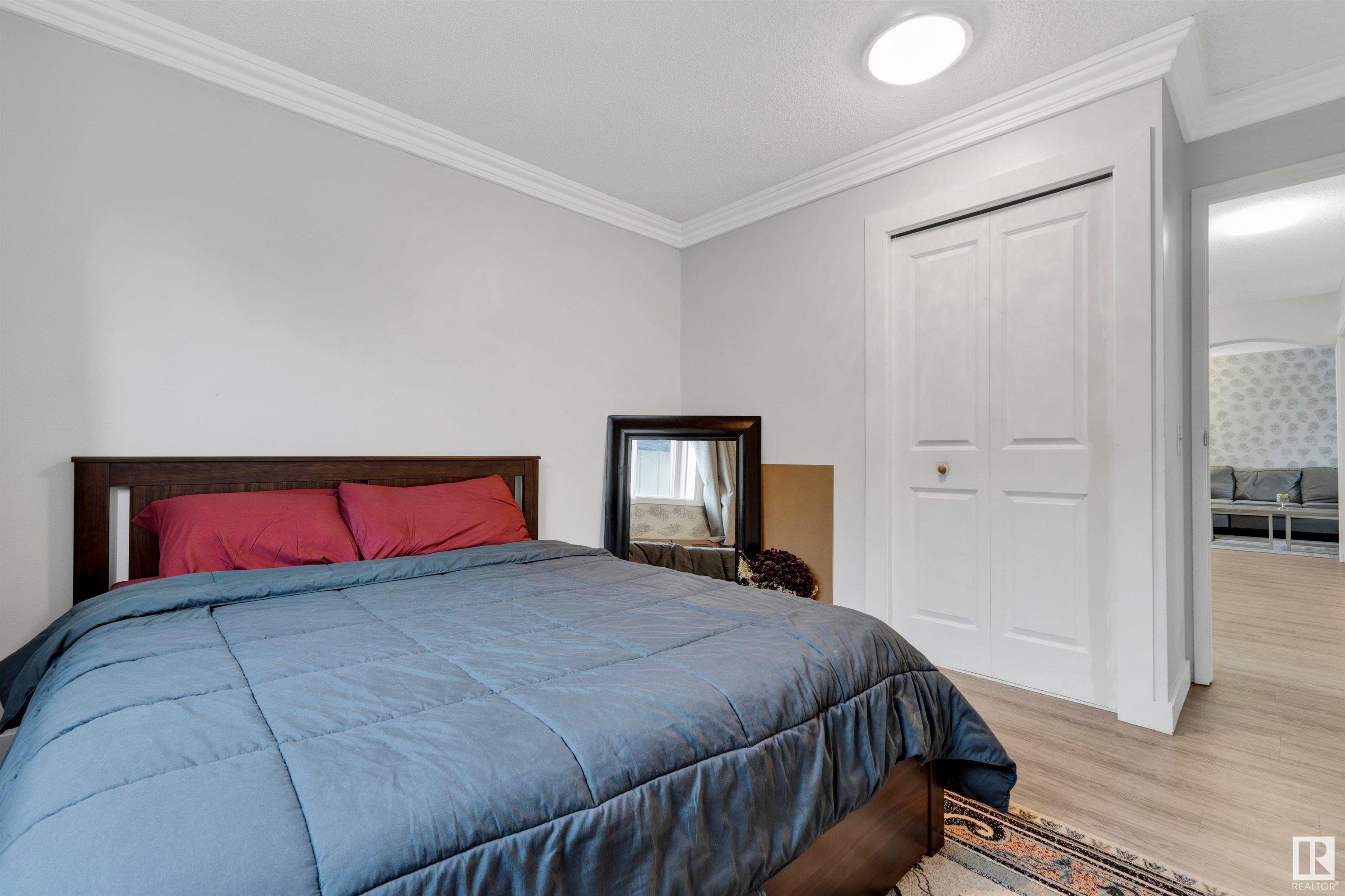      18615 71 AV NW , Edmonton,  ,T5T 2V9 ;  Listing Number: MLS E4418303